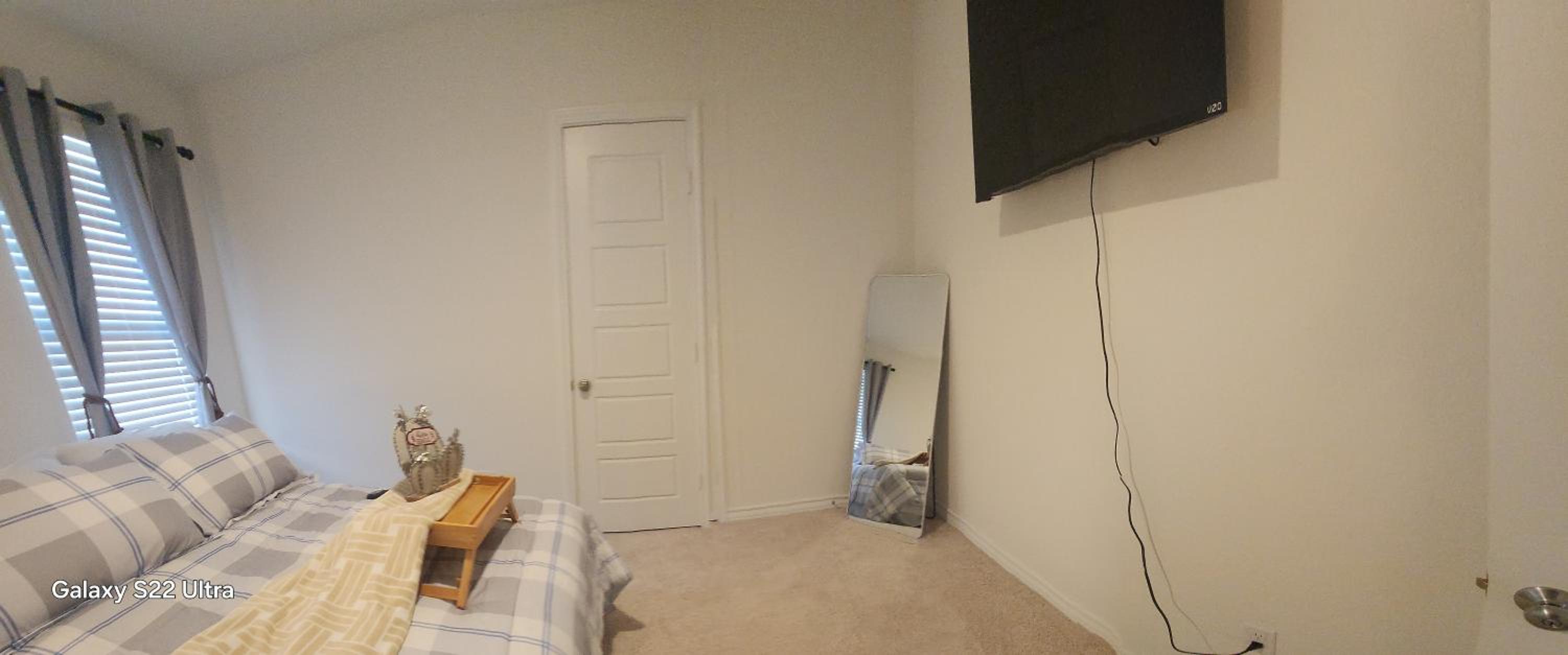 Private Cozy Rooms and Bathroom in Home near Seaworld Riverwalk and AFB