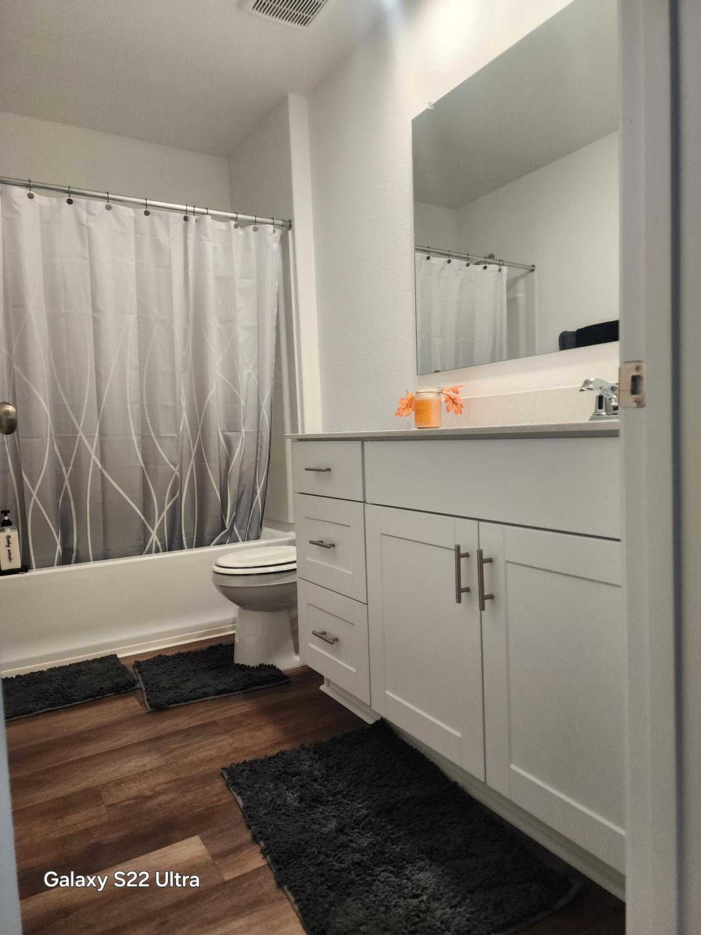 Private Cozy Rooms and Bathroom in Home near Seaworld Riverwalk and AFB