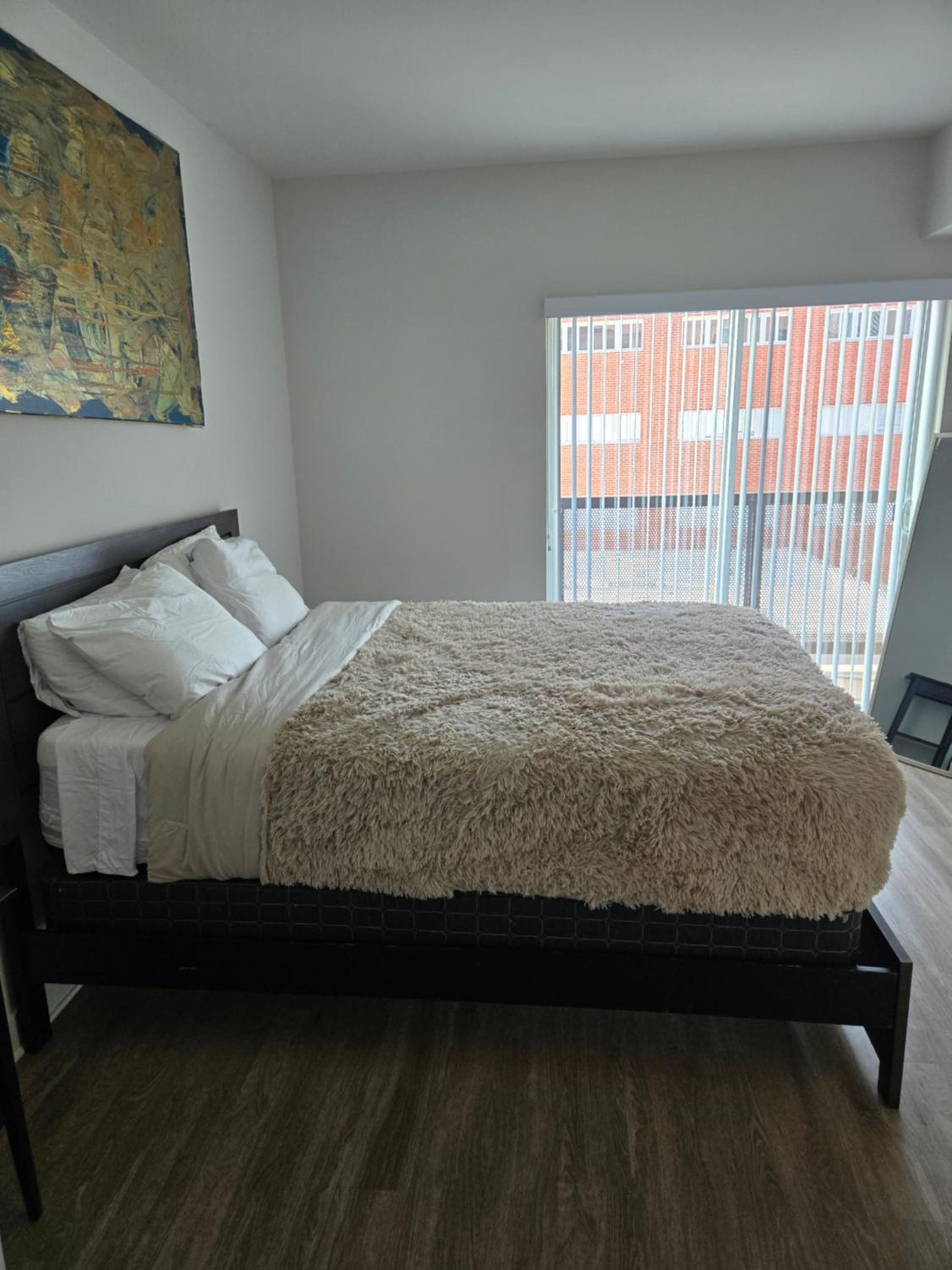 Downtown 2 bedroom apartment