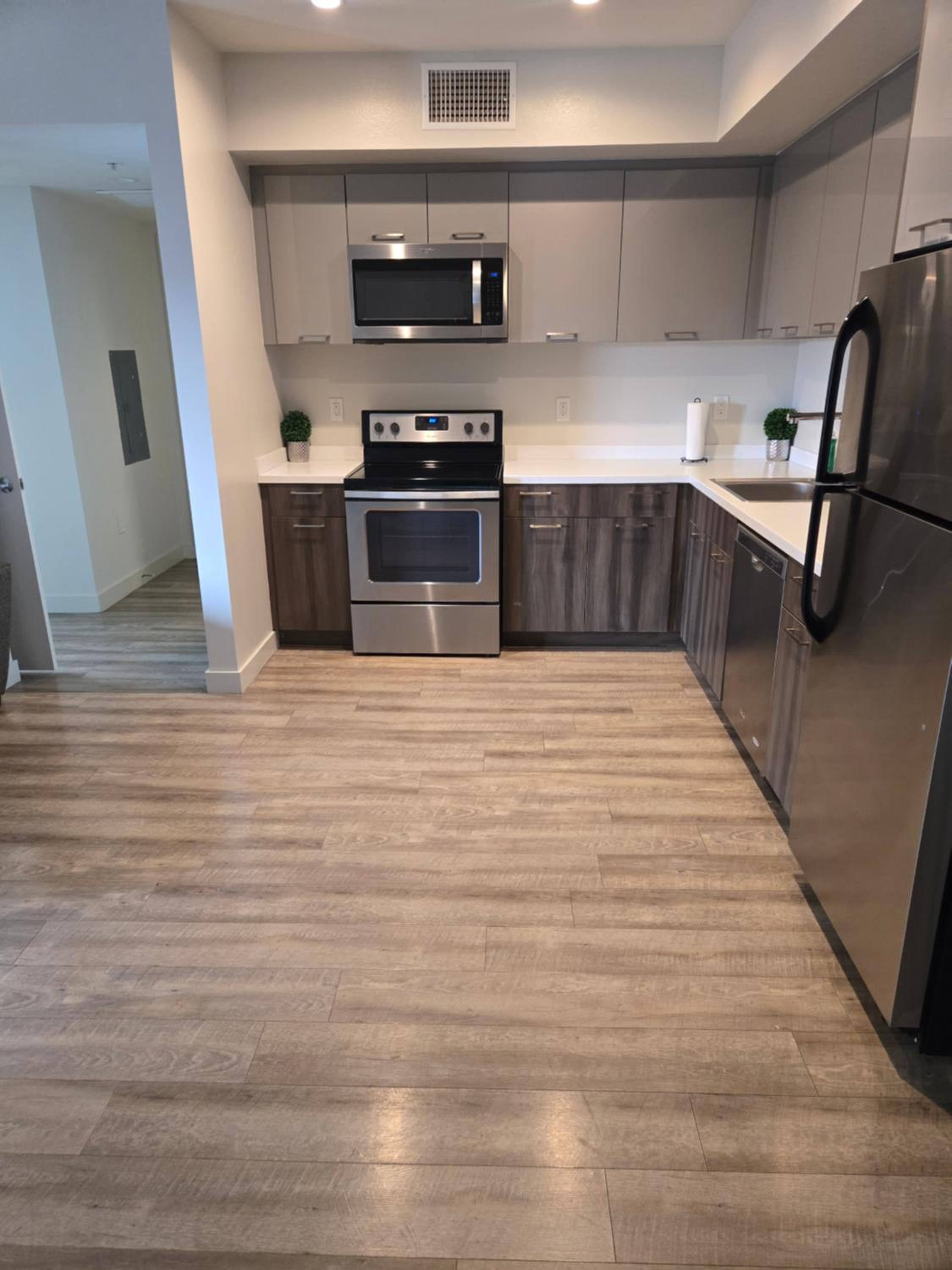 Downtown 2 bedroom apartment