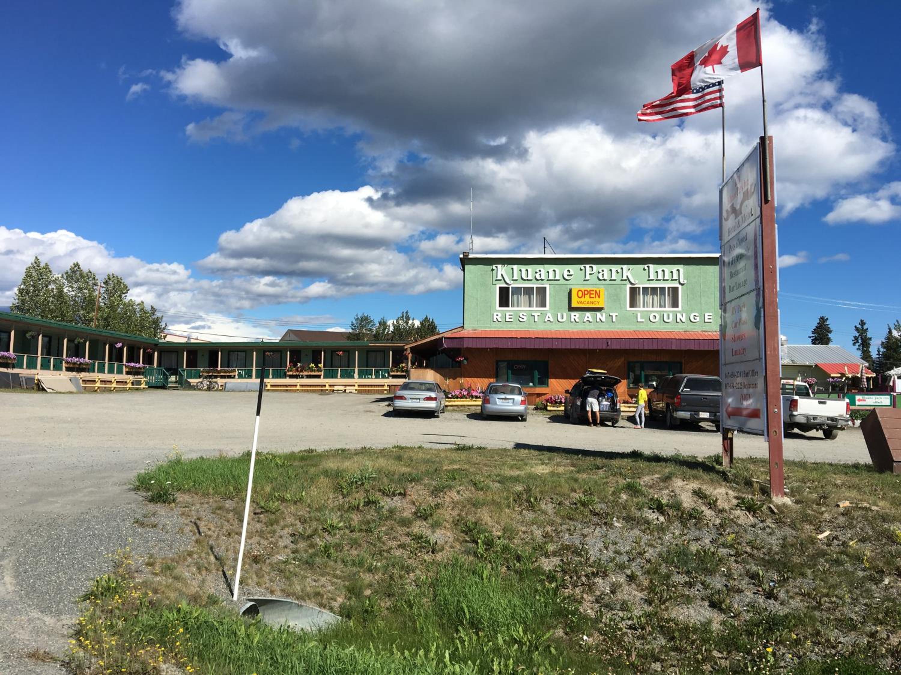 Kluane Park Inn