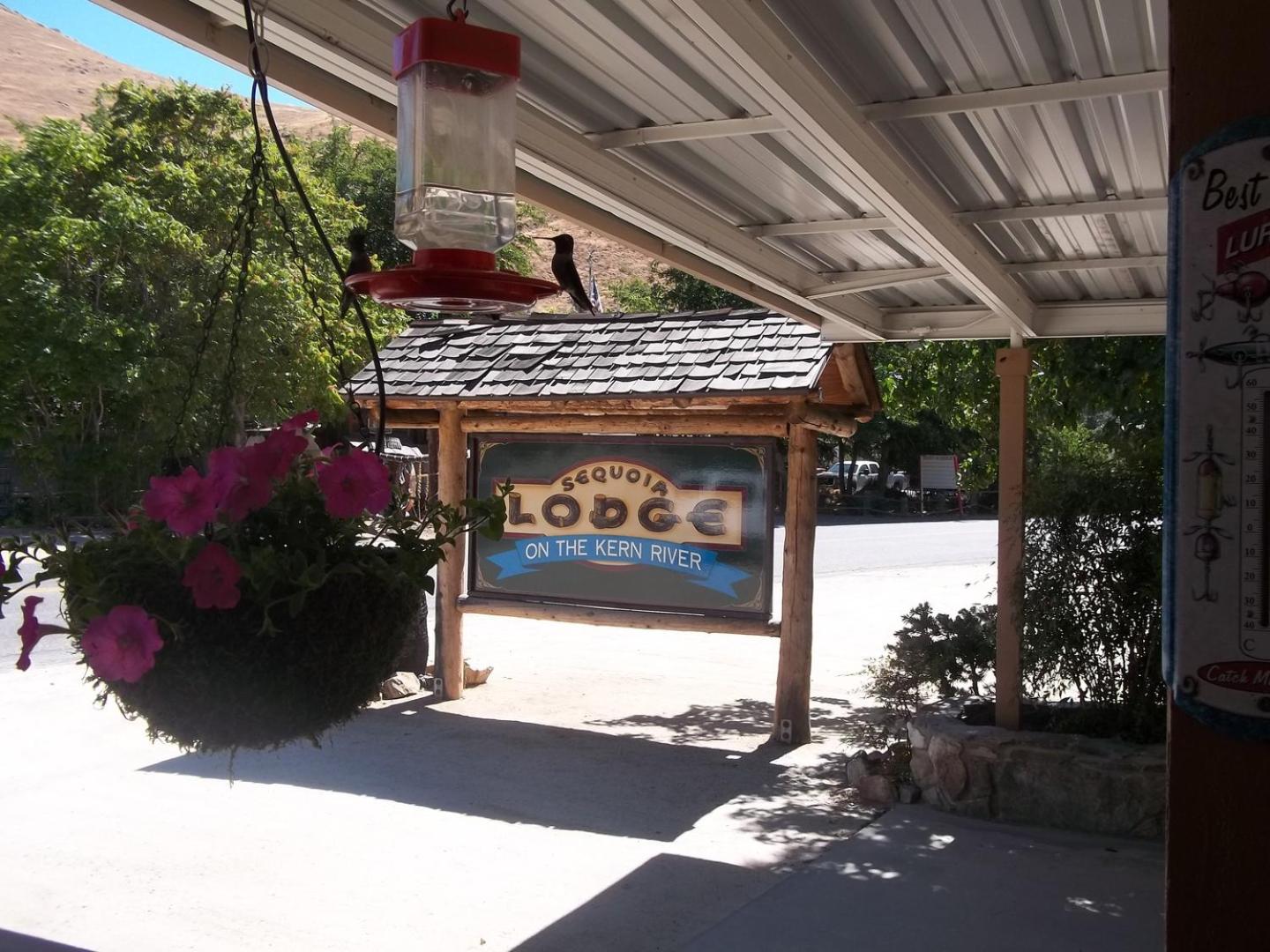Sequoia Lodge