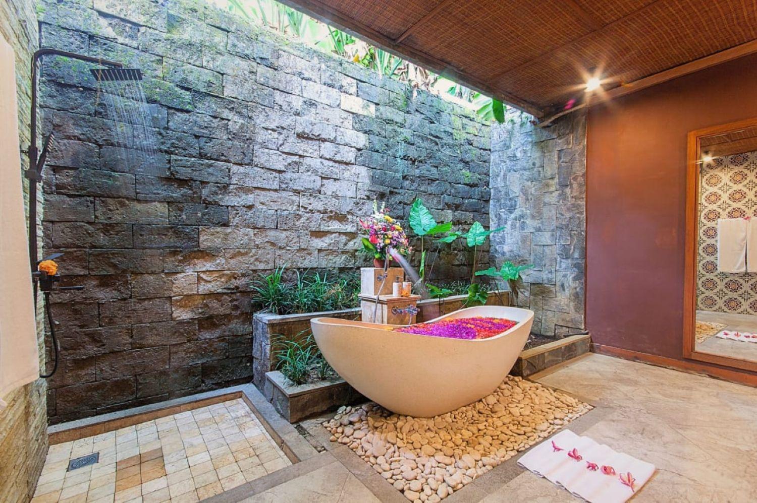 Mahanidhi serene villa ubud