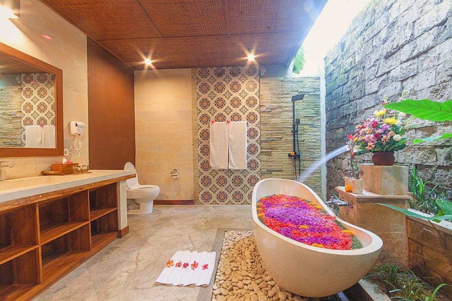 Mahanidhi serene villa ubud