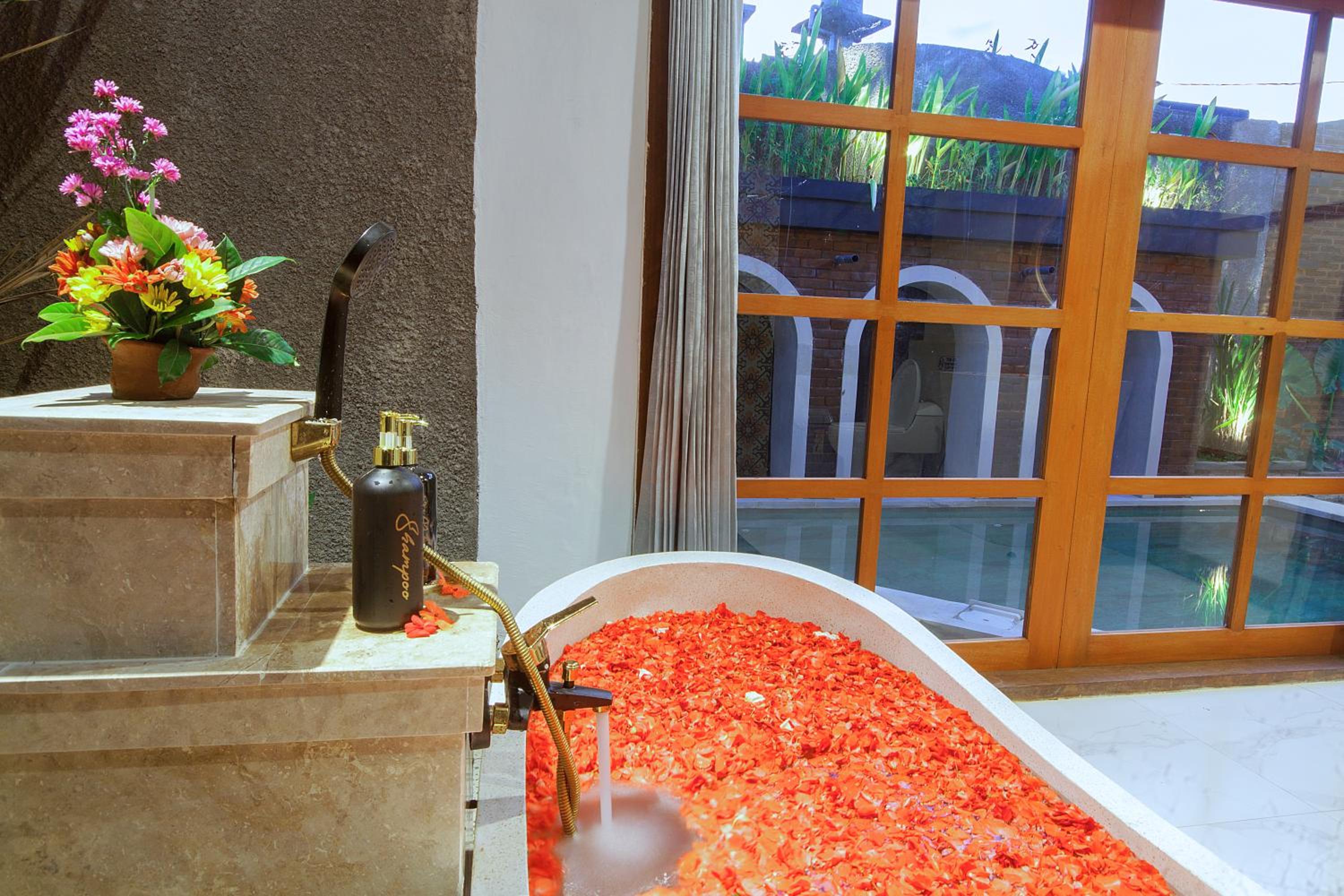 Mahanidhi serene villa ubud