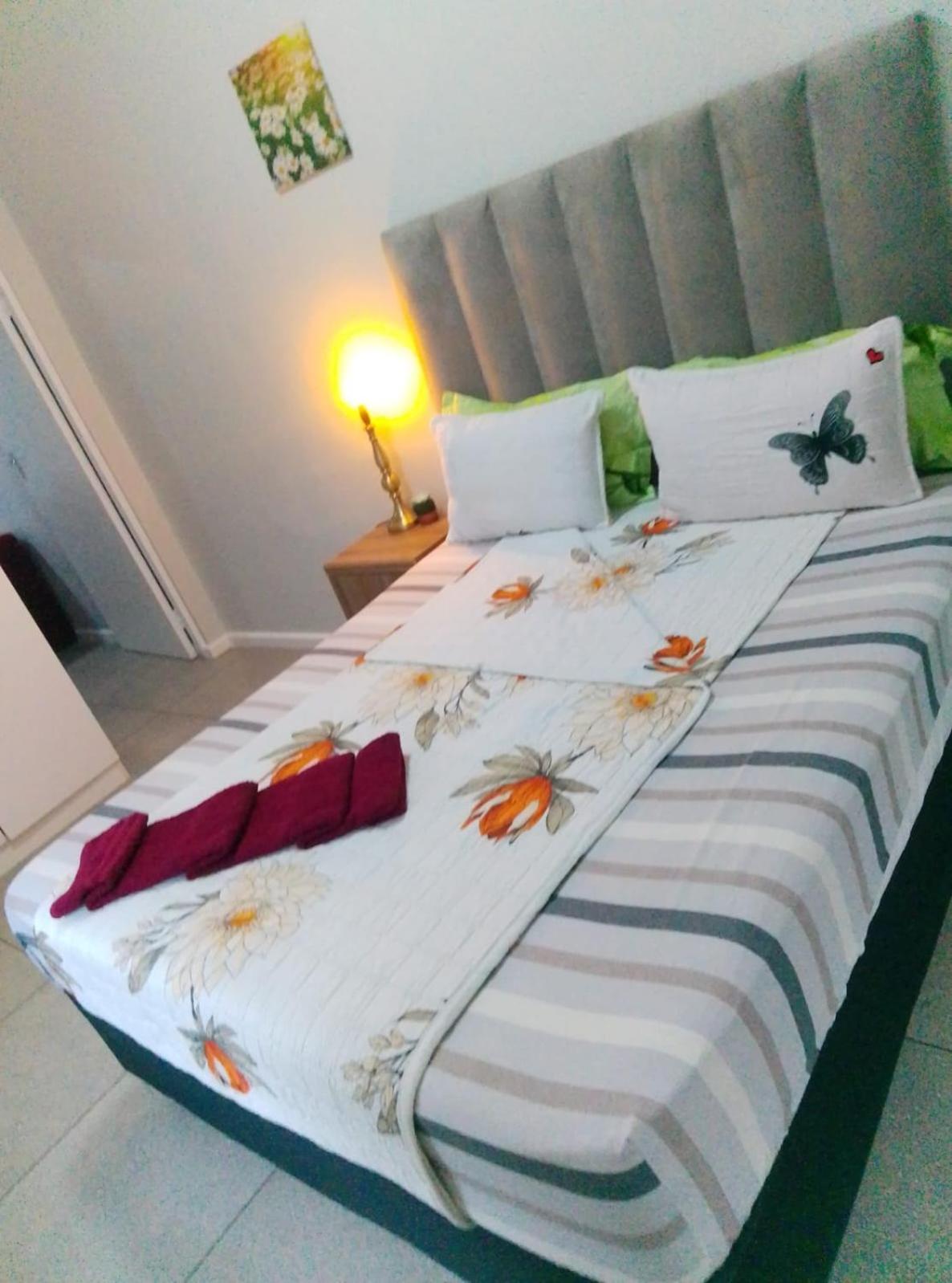 Neo & Ruks Guest Houses Boston Belleville