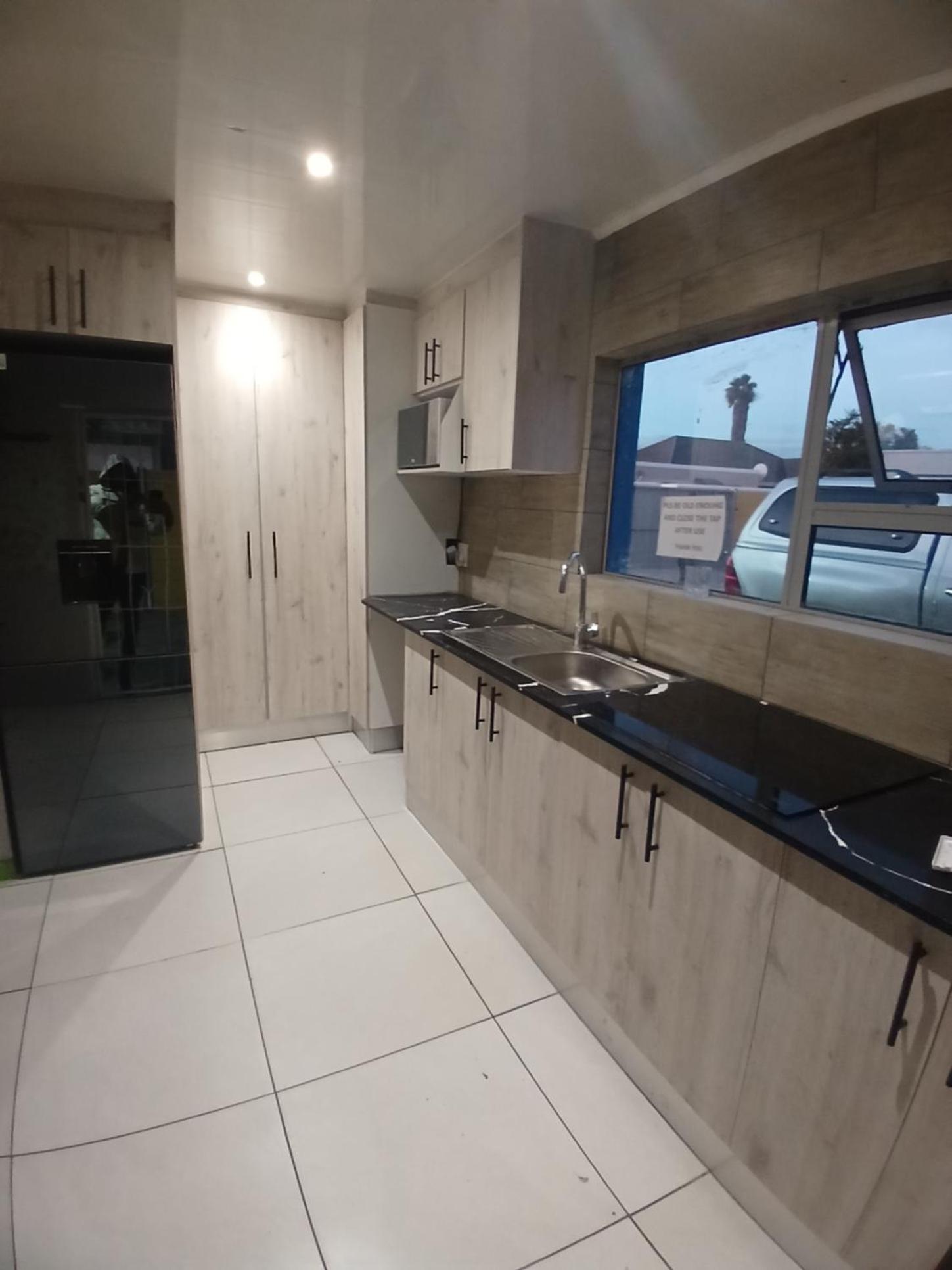 Neo & Ruks Guest Houses goodwood 3