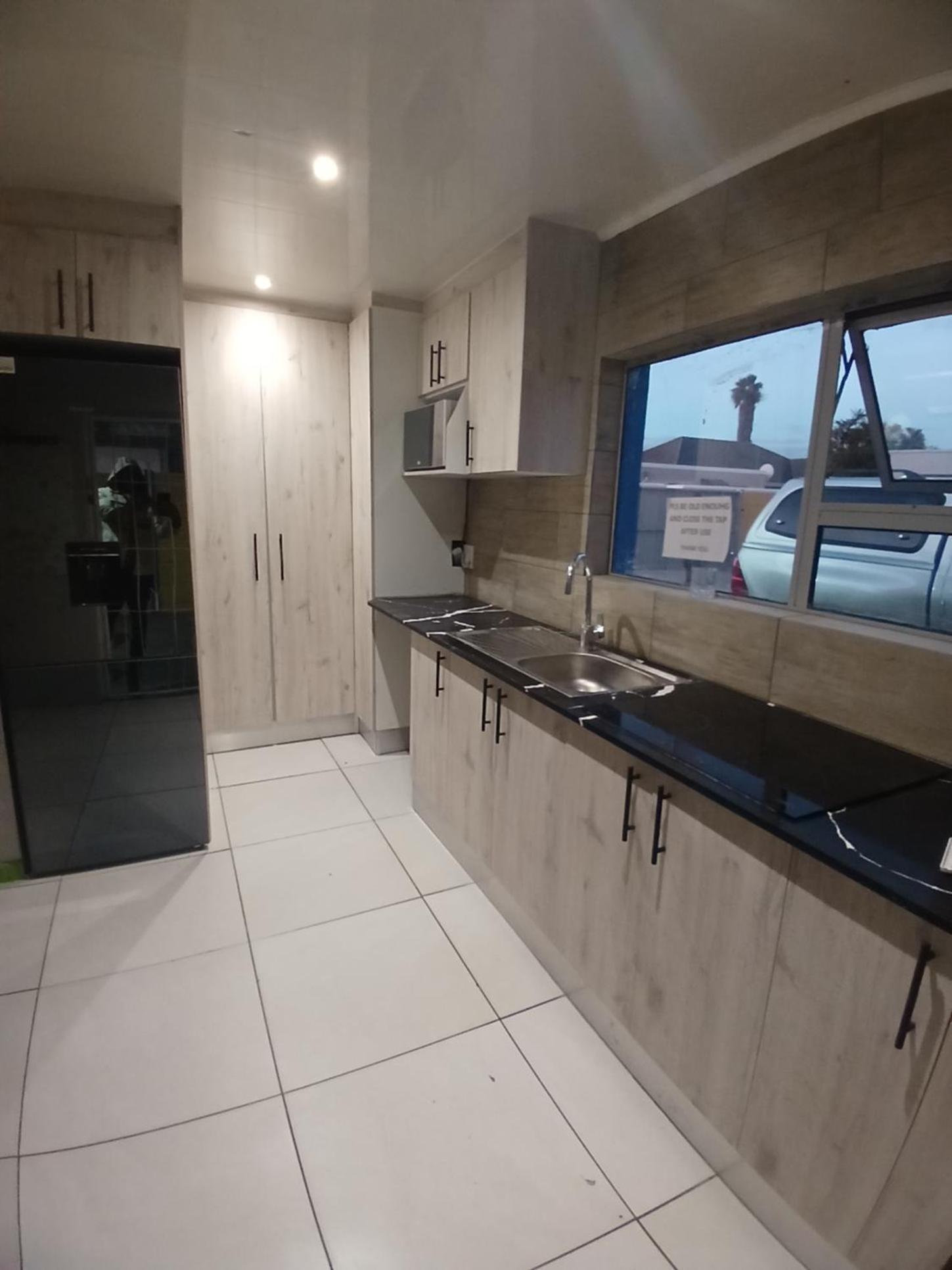 Neo & Ruks Guest Houses goodwood 3