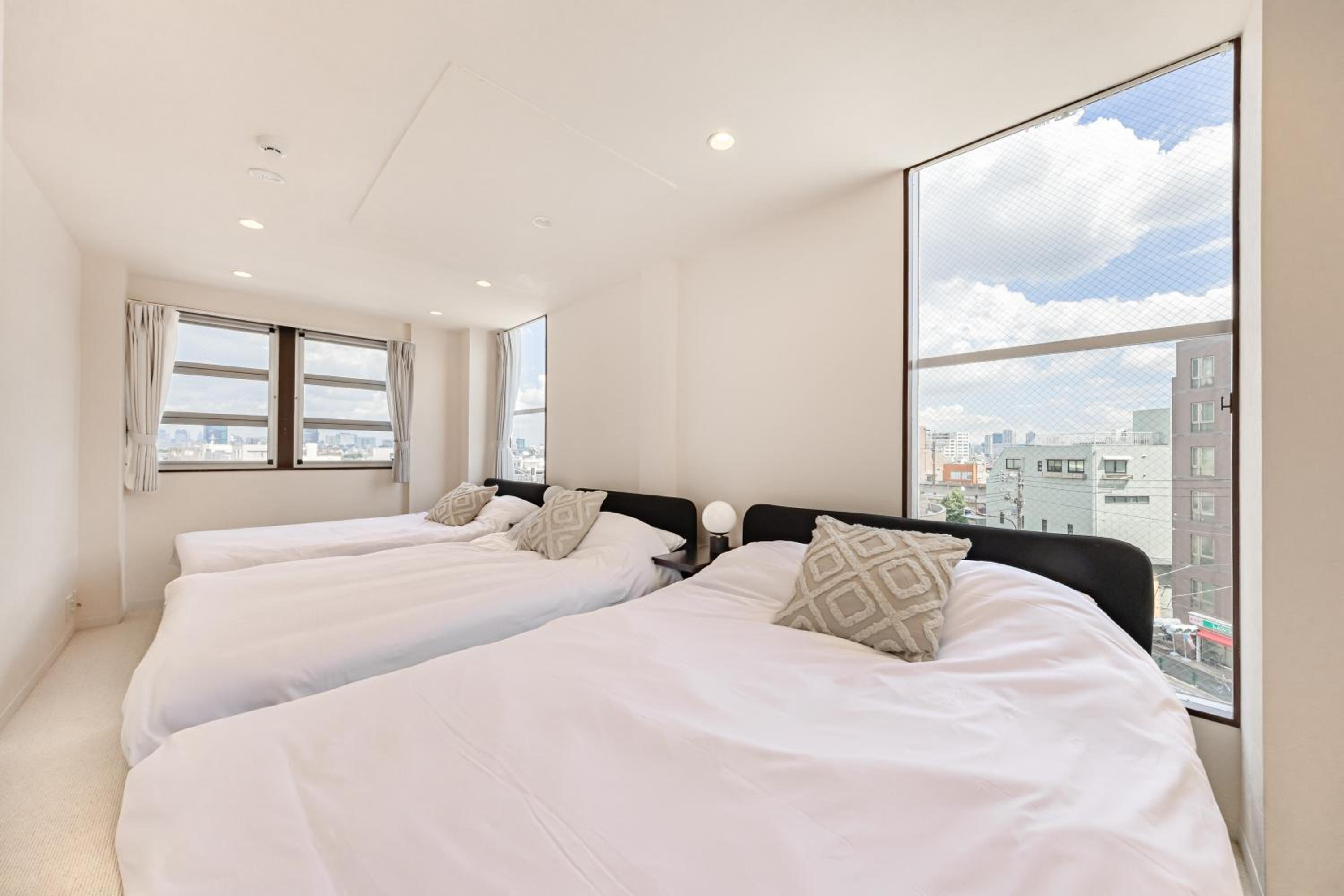 Tokyo Modern Sakura House Gakugei 7min Shibuya by TRAIN Sakura River 10 min