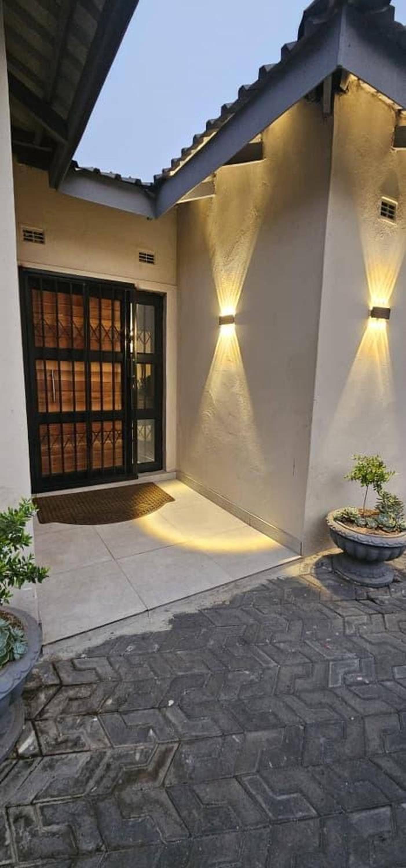 Villa De Luna in Avondale, Lomagundi Road
