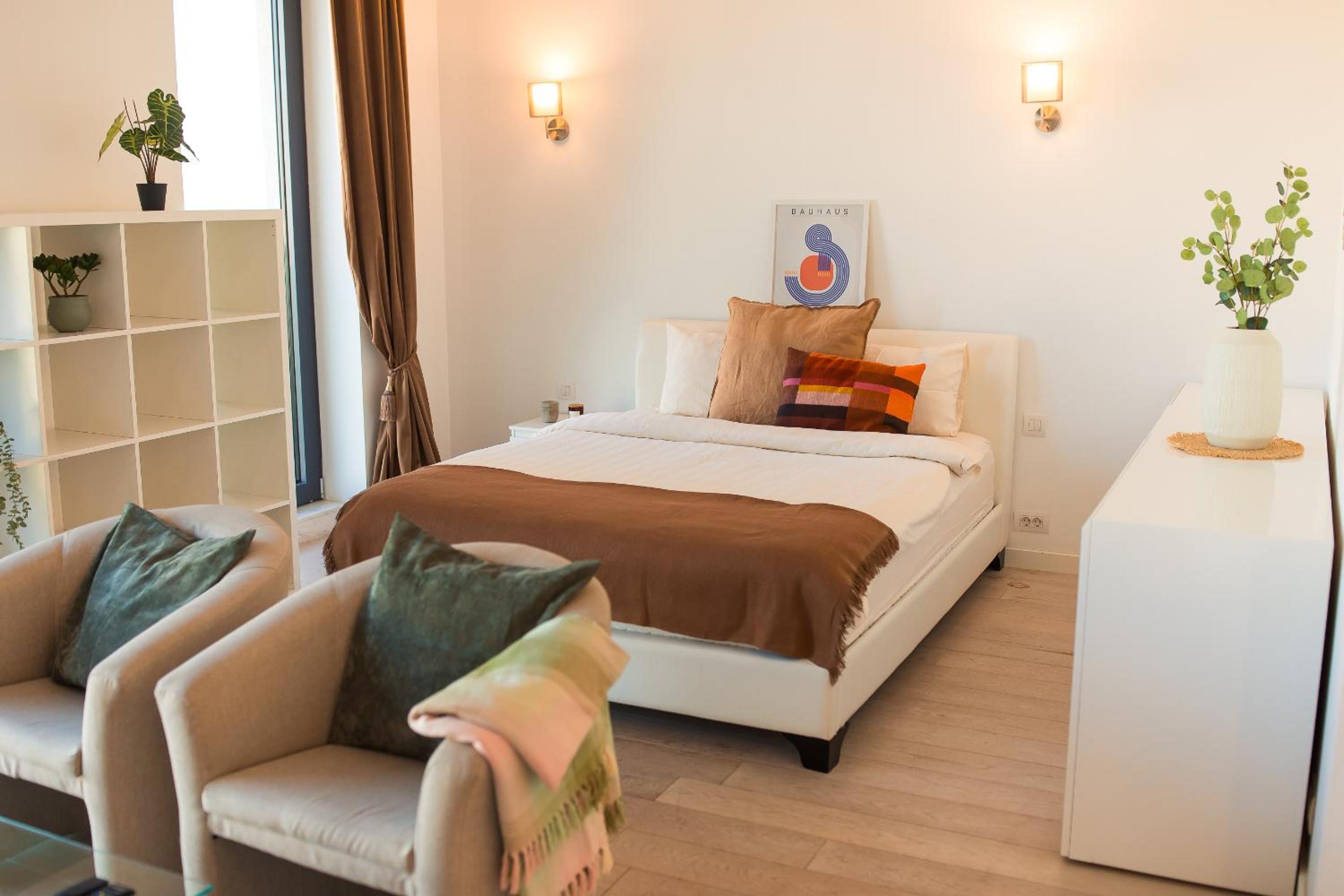 Premium Studio Apartment in Herastrau with City View