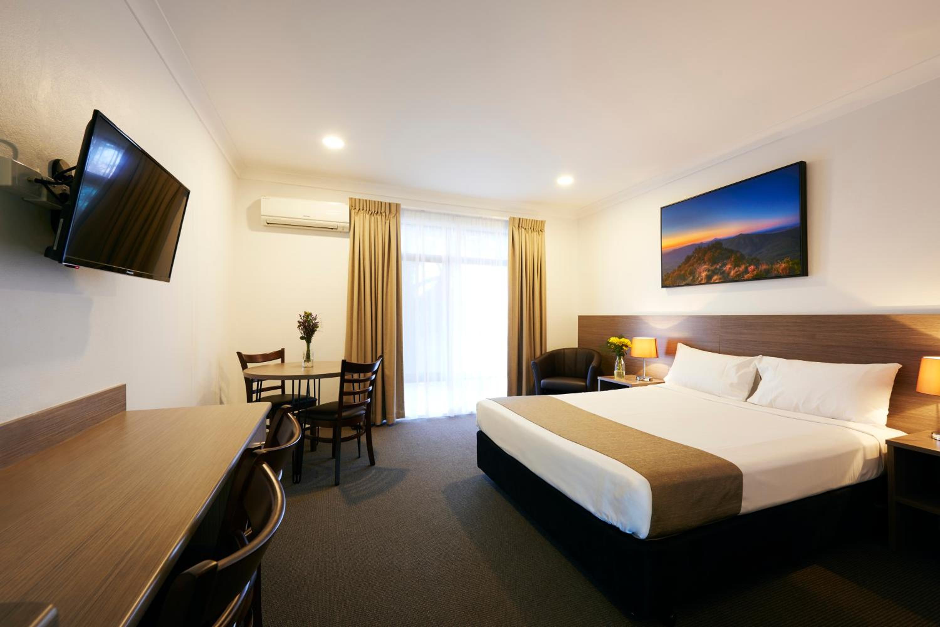 Adelong Motel