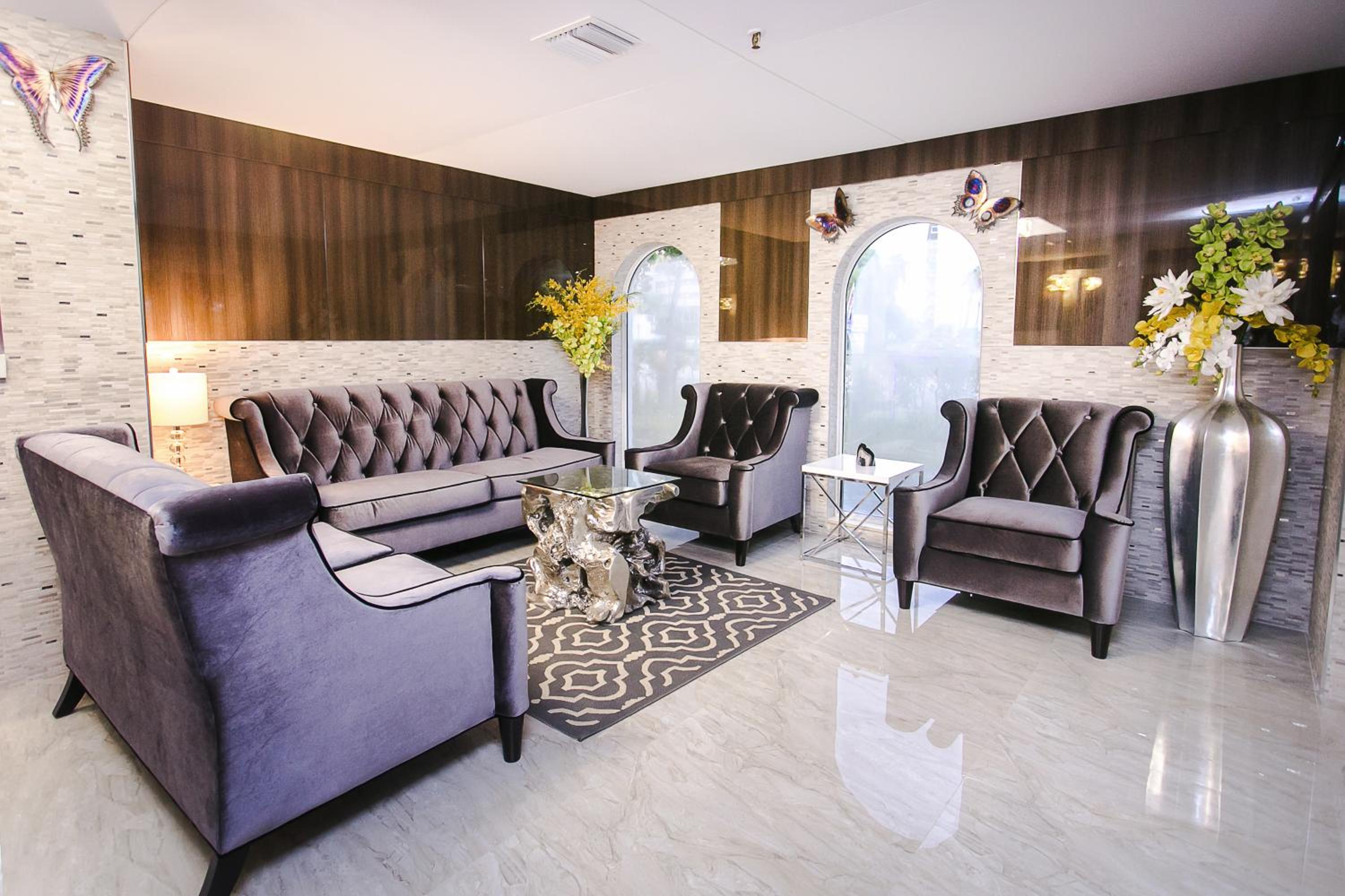 Fort Lauderdale Vacations - Ocean Beach Palace - Property Image 5