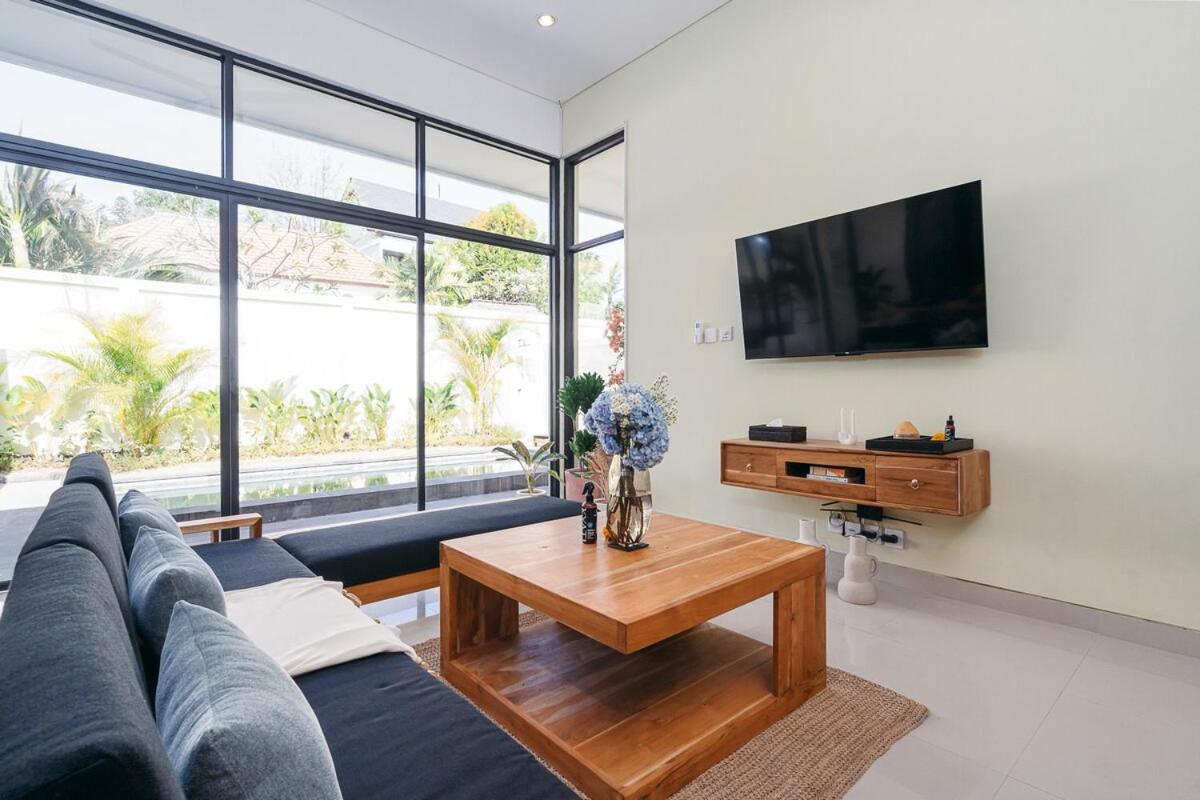 Kyati - 3BR Private Pool Luxury Villa in Canggu