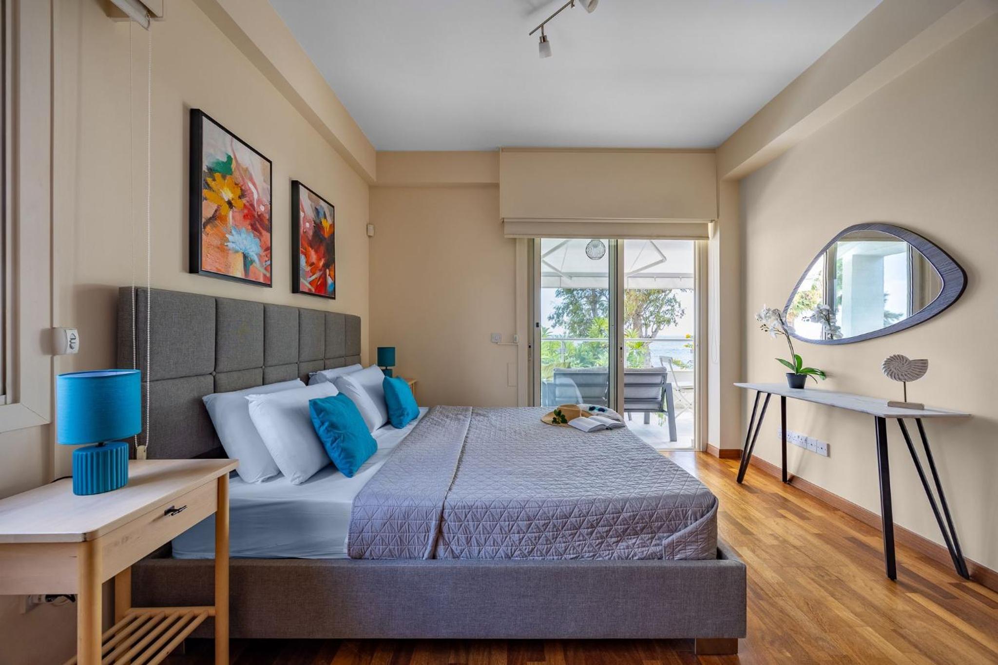 Berengaria Court - Sea Views 2bdr Apartment