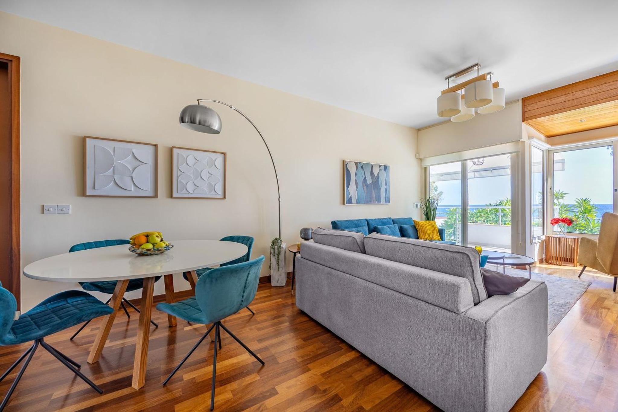 Berengaria Court - Sea Views 2bdr Apartment