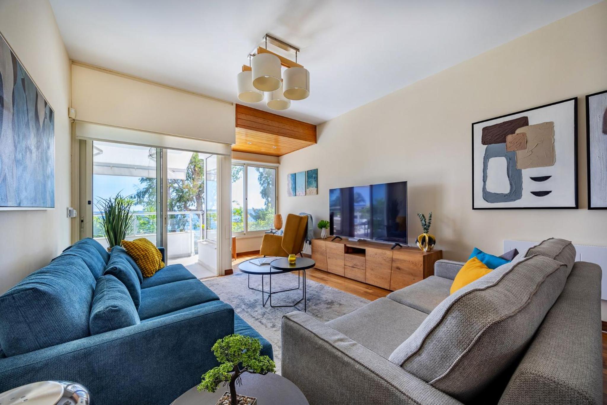 Berengaria Court - Sea Views 2bdr Apartment