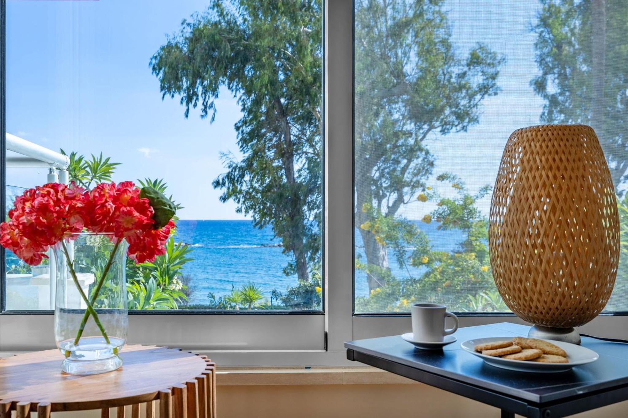 Berengaria Court - Sea Views 2bdr Apartment