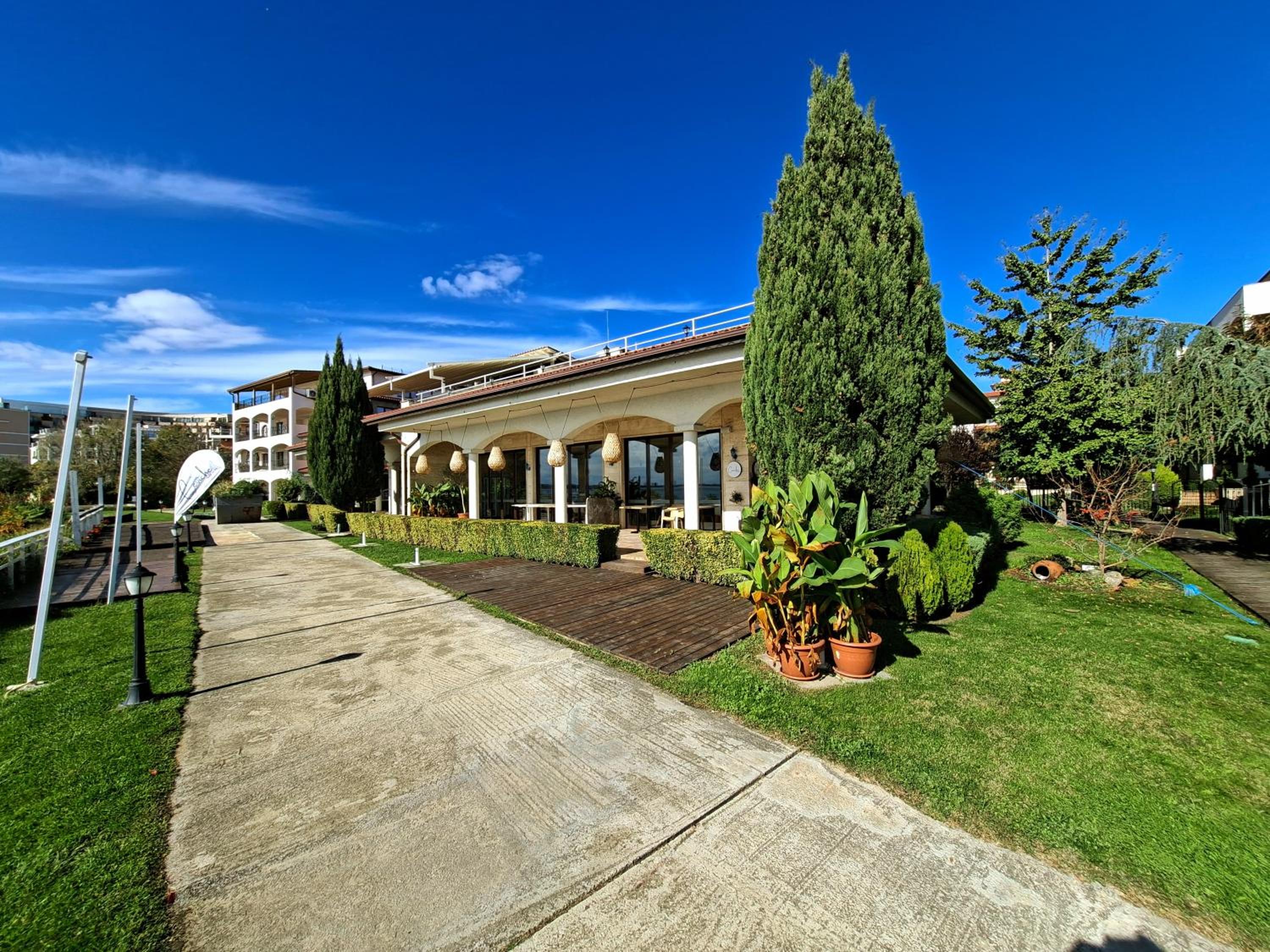 5-Star Beachfront Luxury Apartments
