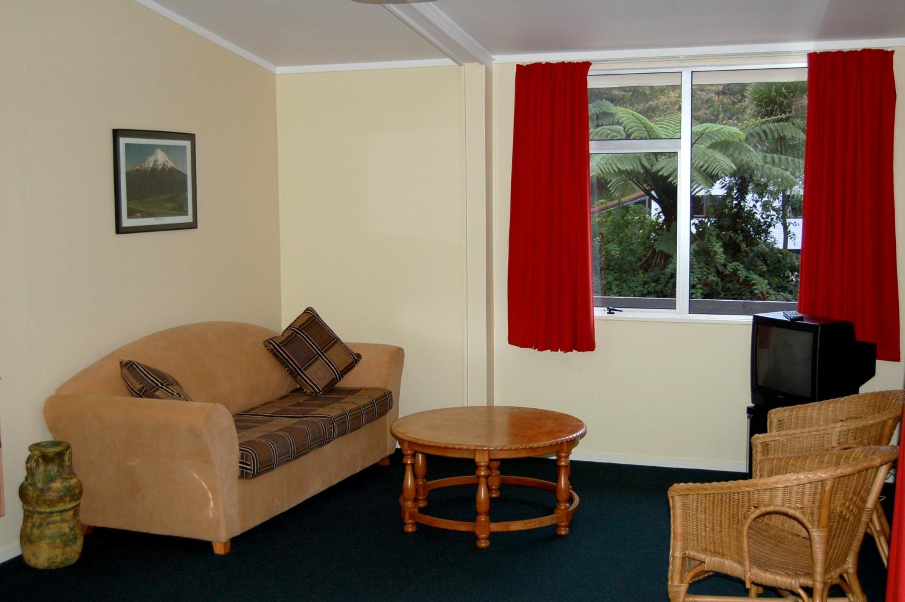Egmont Eco Leisure Park & Backpackers