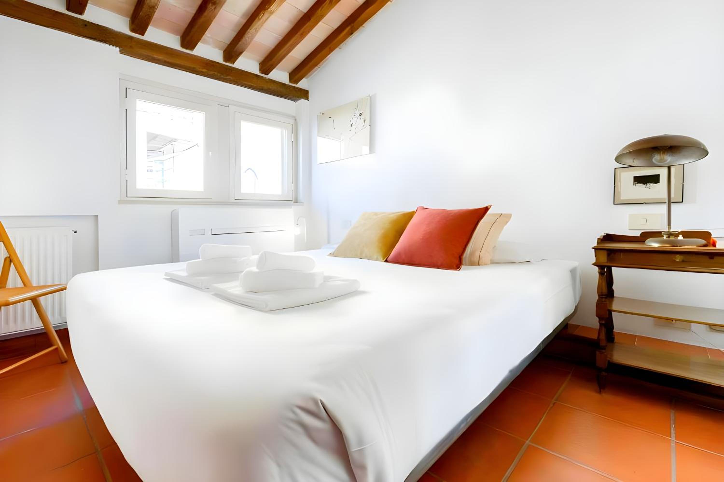 Elegantis Monti Penthouse With Private Terrace and Colosseum View