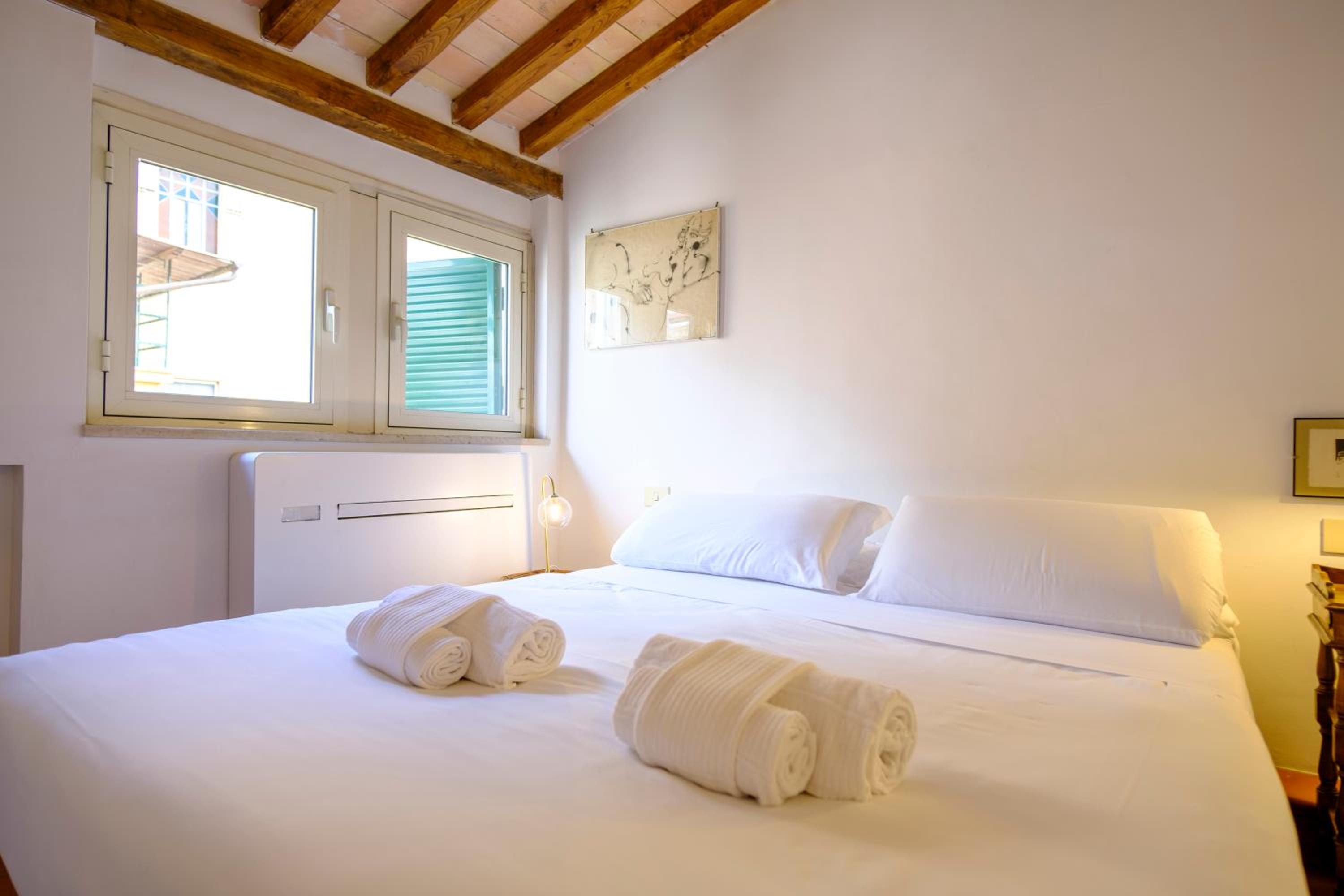 Elegantis Monti Penthouse With Private Terrace and Colosseum View