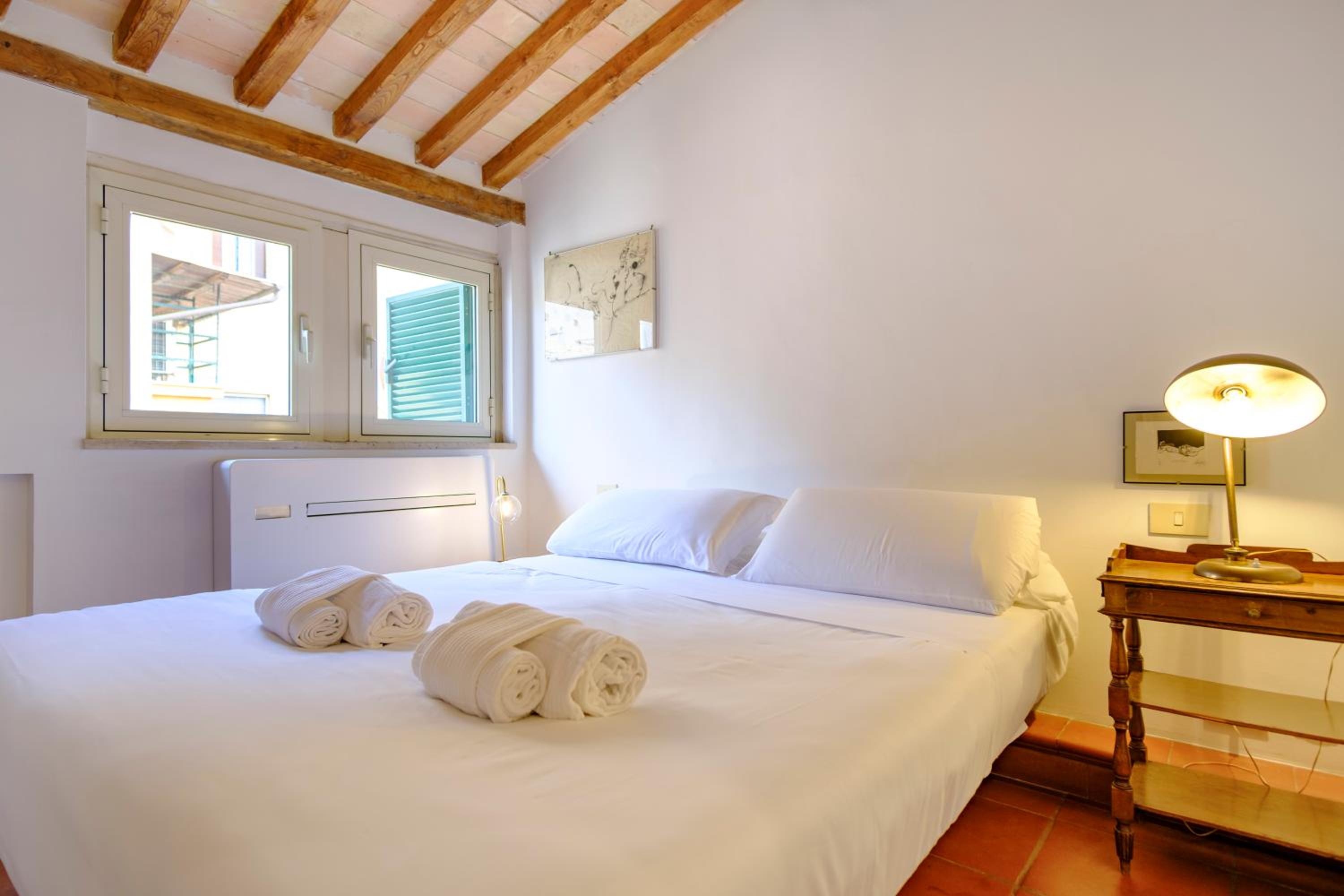 Elegantis Monti Penthouse With Private Terrace and Colosseum View
