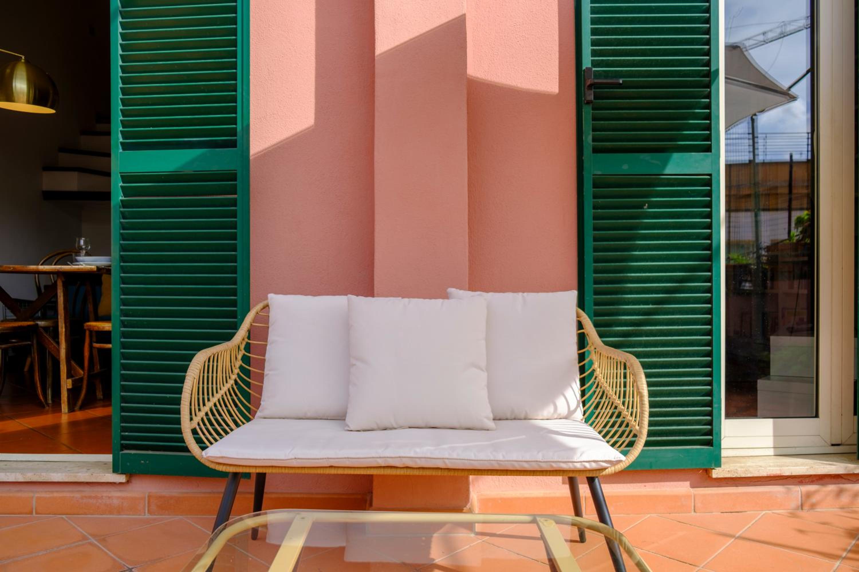 Elegantis Monti Penthouse With Private Terrace and Colosseum View
