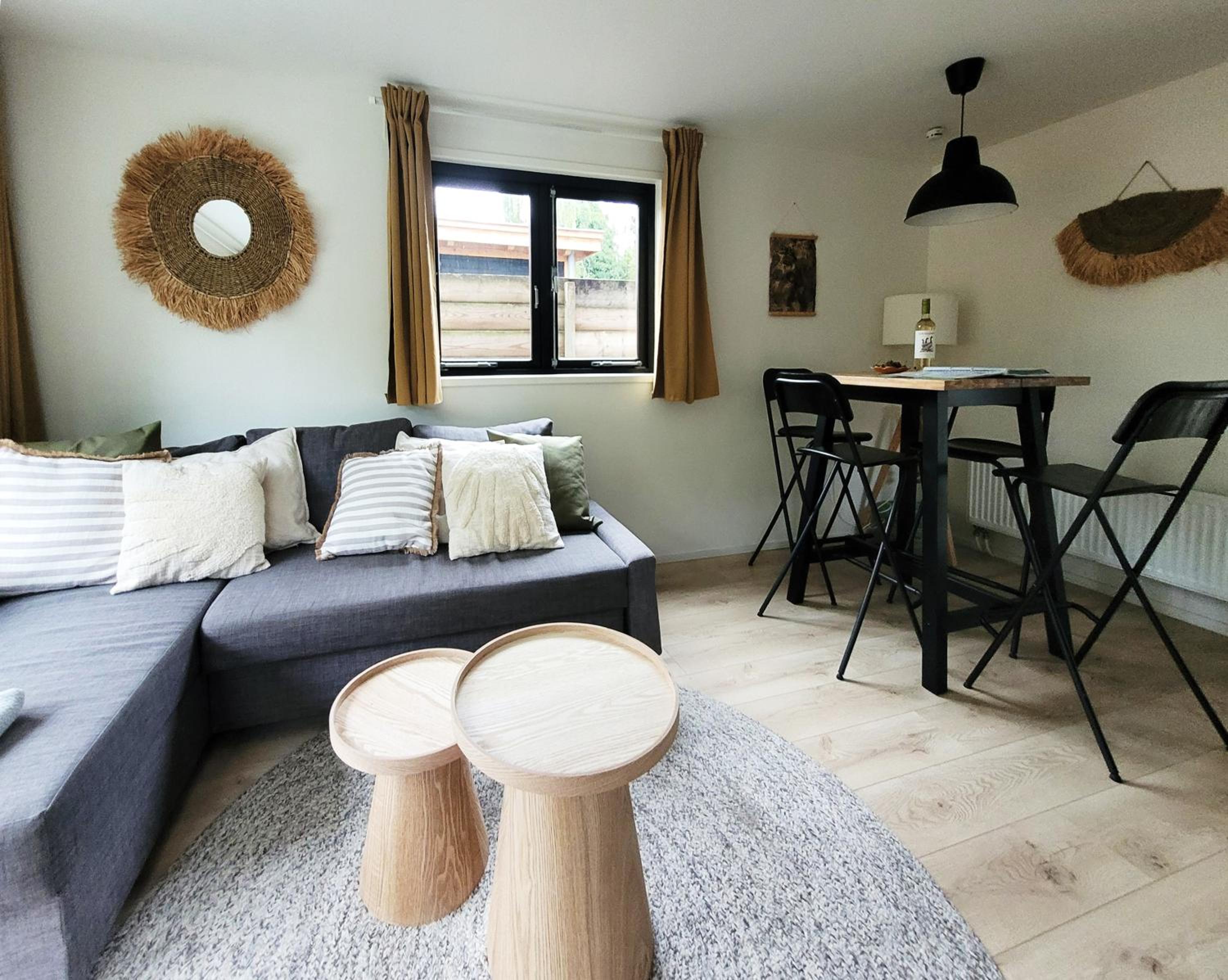 Loom - Modern Lodge in the Woods