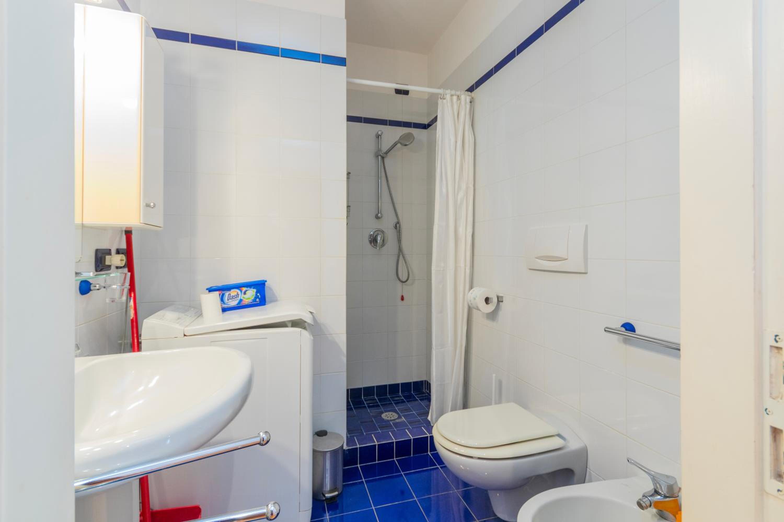 GuestHost -Sunny Dorsoduro Apartment