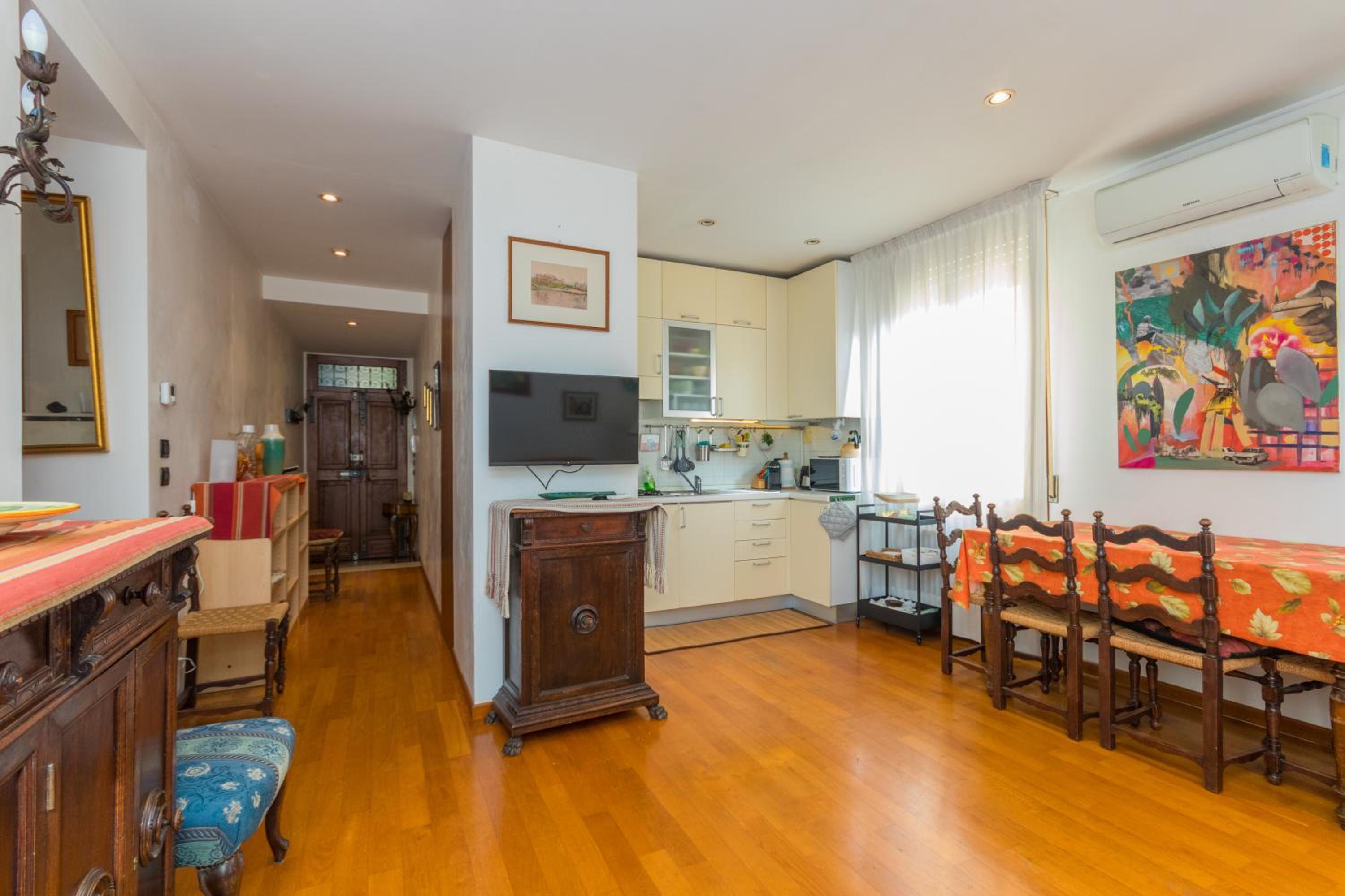 GuestHost -Sunny Dorsoduro Apartment
