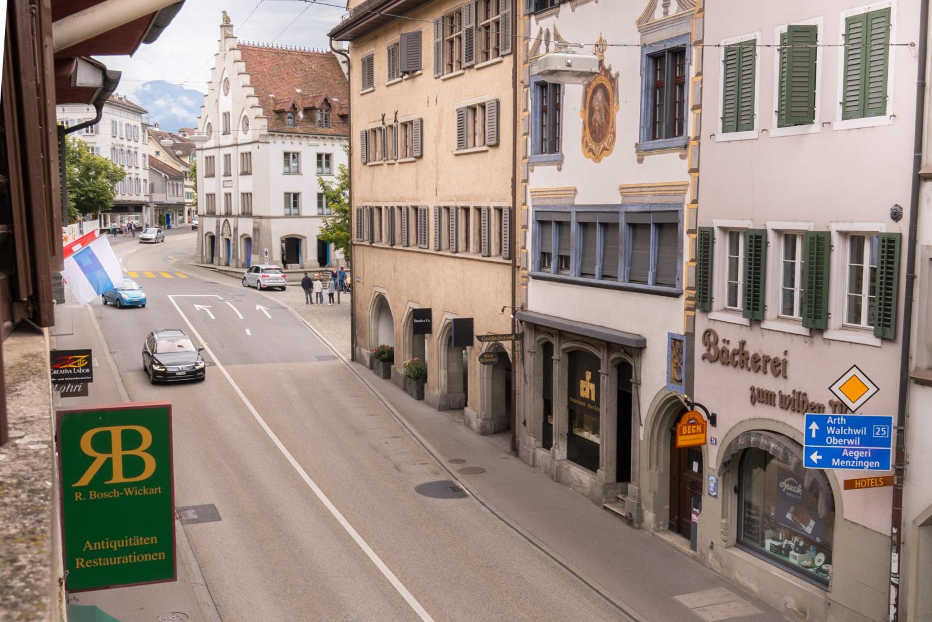 Stylish Apartment in the Heart of Zug by Airhome