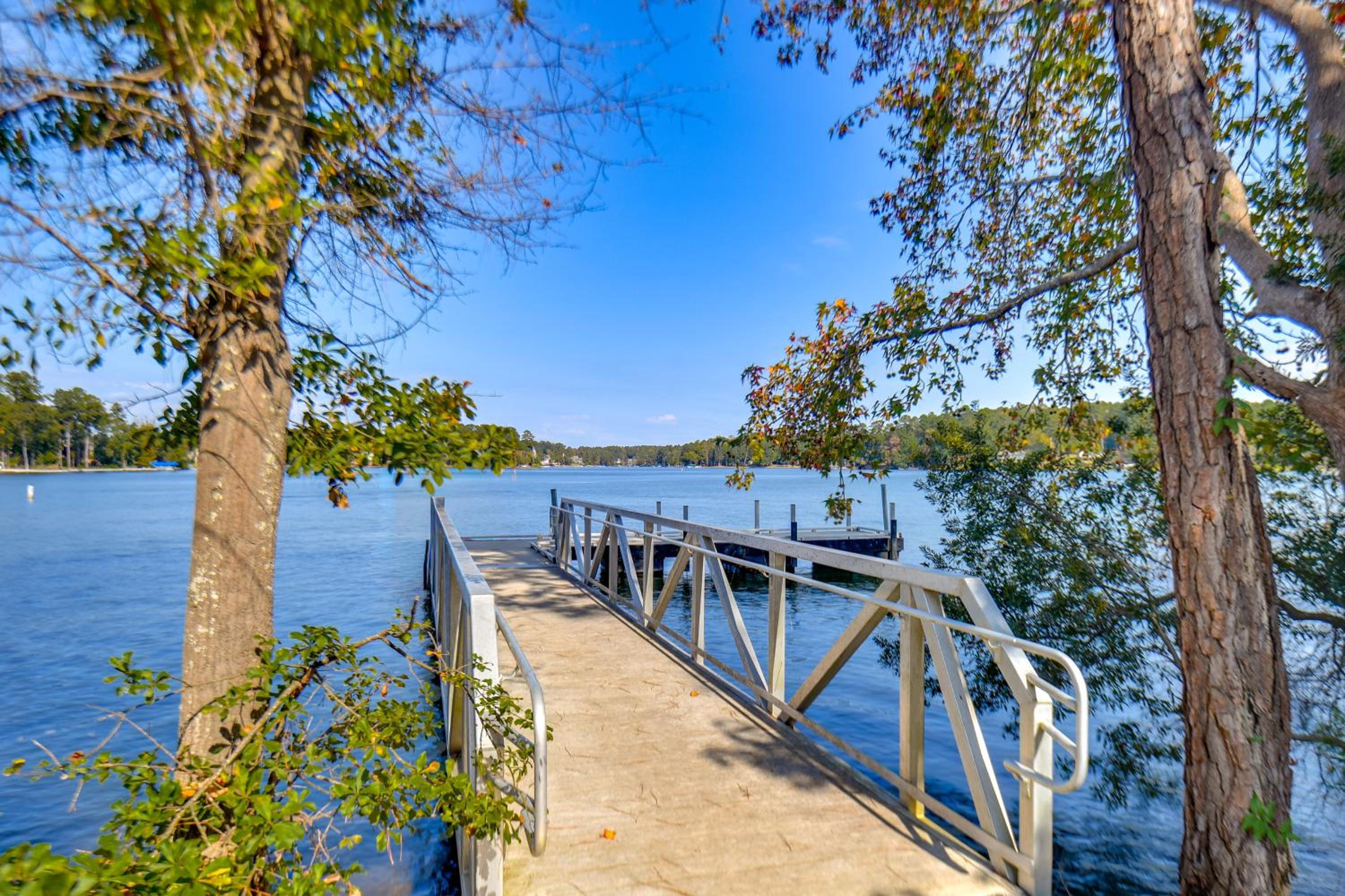 Lake Oconee Creekside Condo with Dock Access