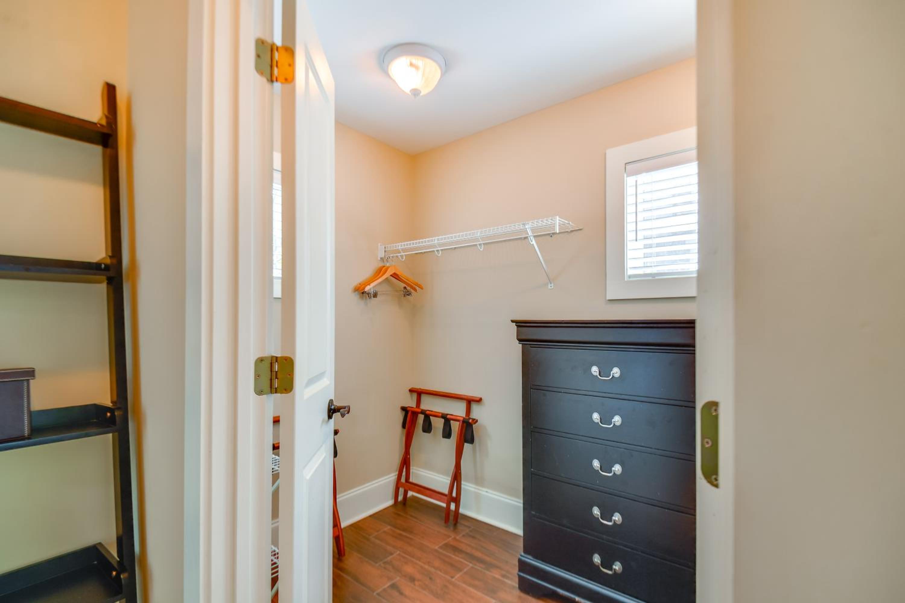 Lake Oconee Creekside Condo with Dock Access