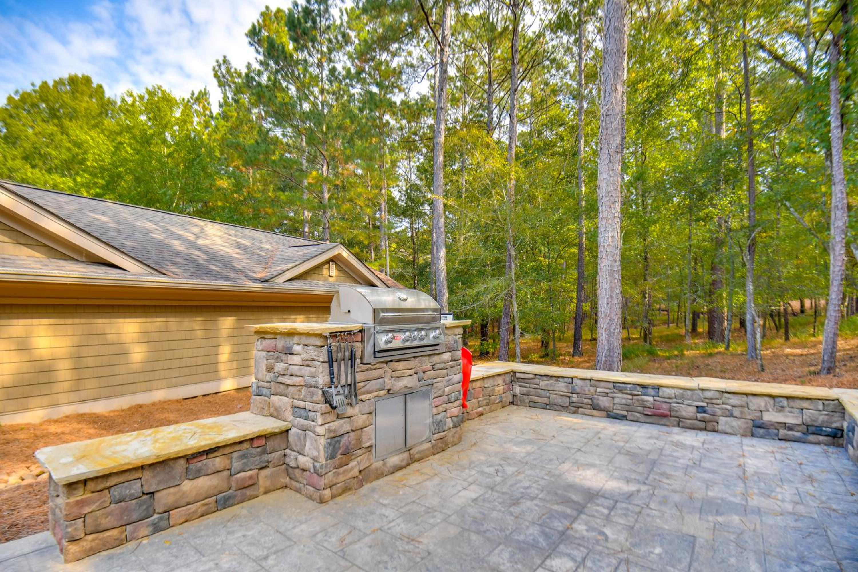 Lake Oconee Creekside Condo with Dock Access