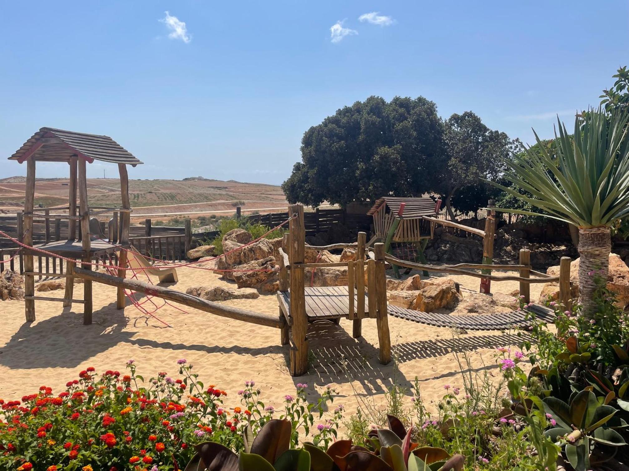 Casa Birdie, Golf & Piscina Retreat at Desert Springs Golf Resort near Vera Playa