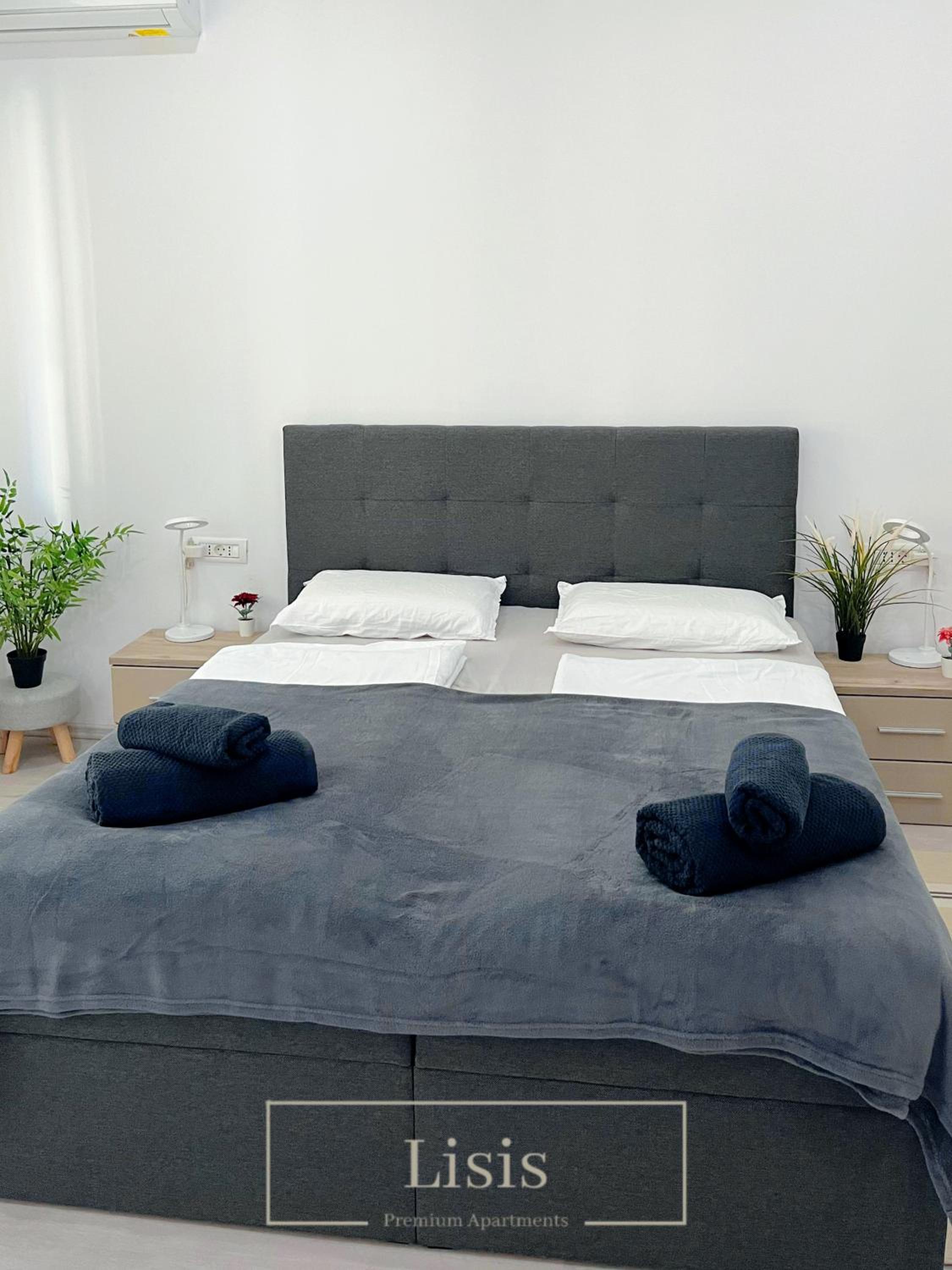 Lisis Premium Apartments