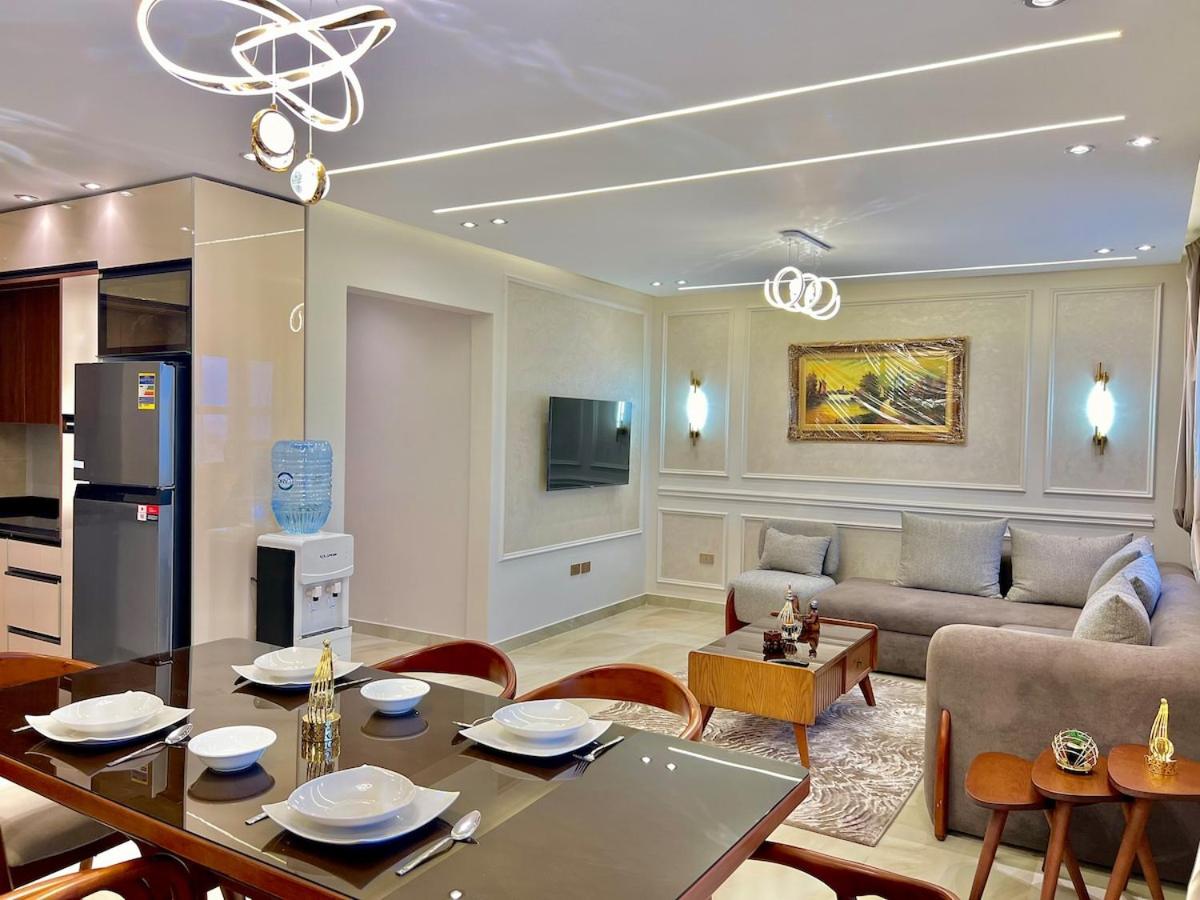 Ultra Luxurious 2BR 3BR in Gated Compound