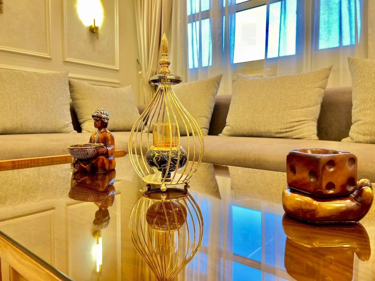 Ultra Luxurious 2BR 3BR in Gated Compound