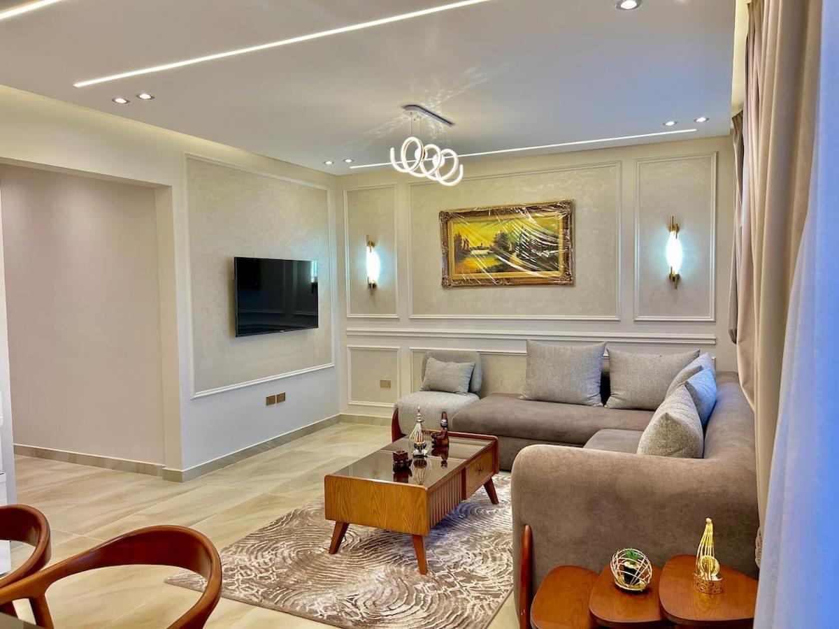 Ultra Luxurious 2BR 3BR in Gated Compound