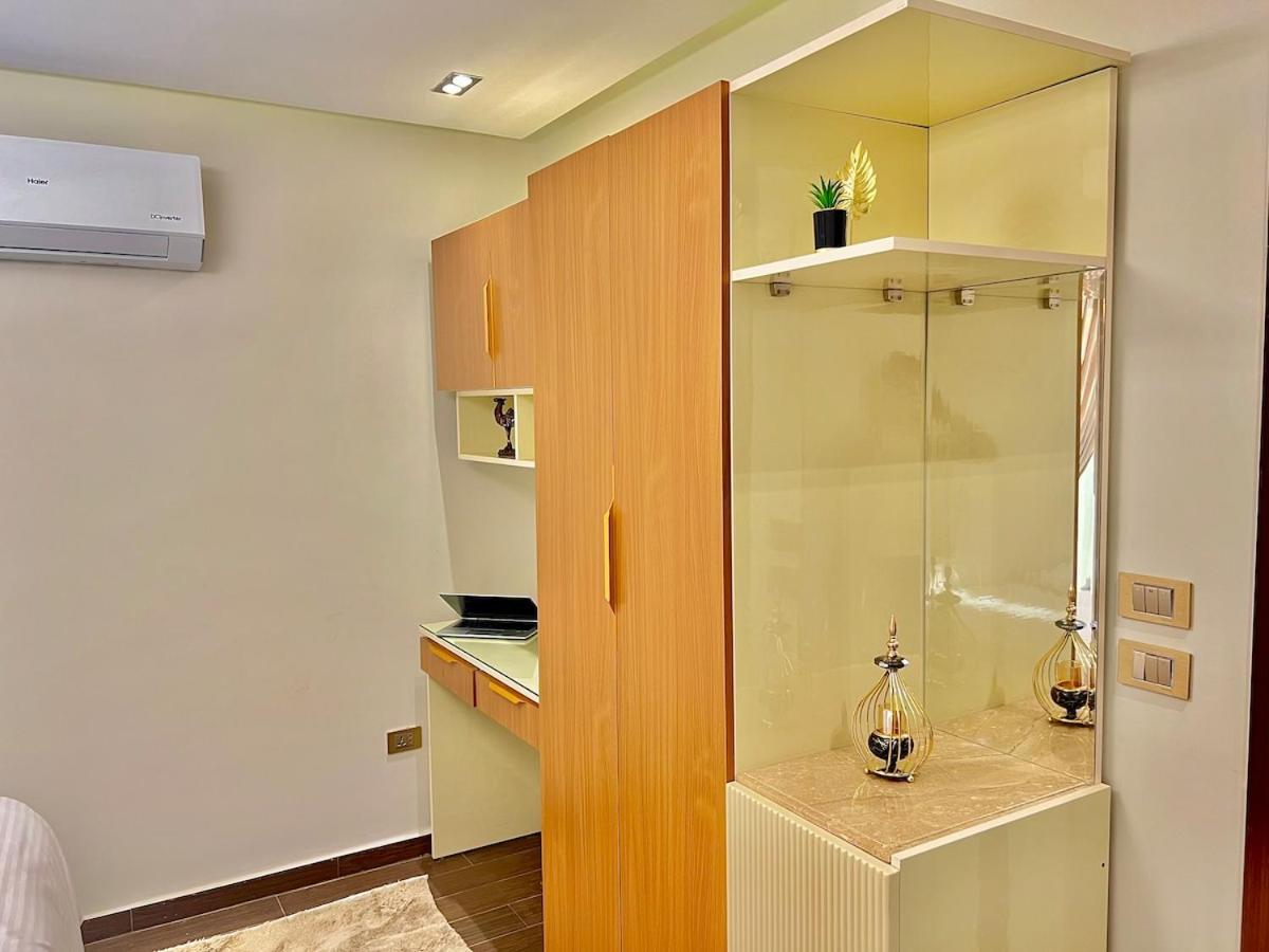 Ultra Luxurious 2BR 3BR in Gated Compound