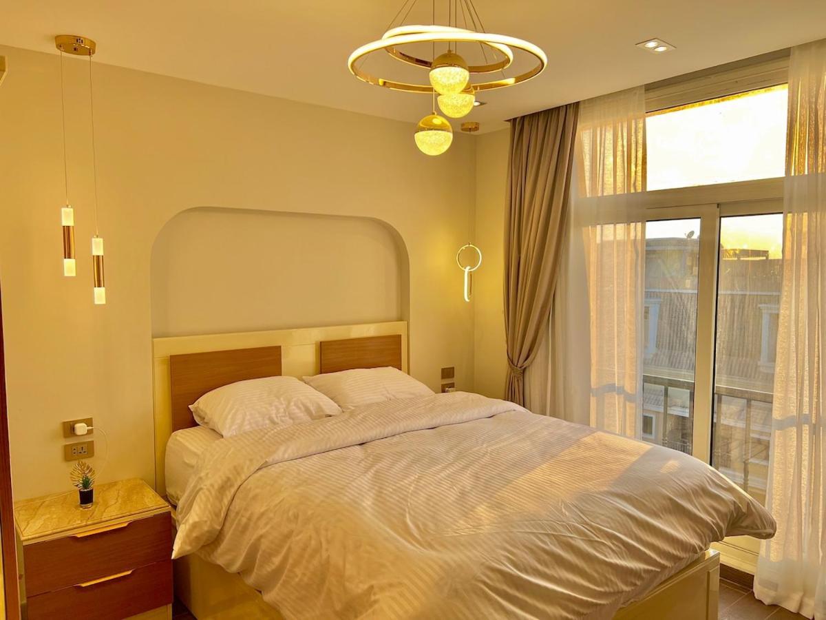 Ultra Luxurious 2BR 3BR in Gated Compound