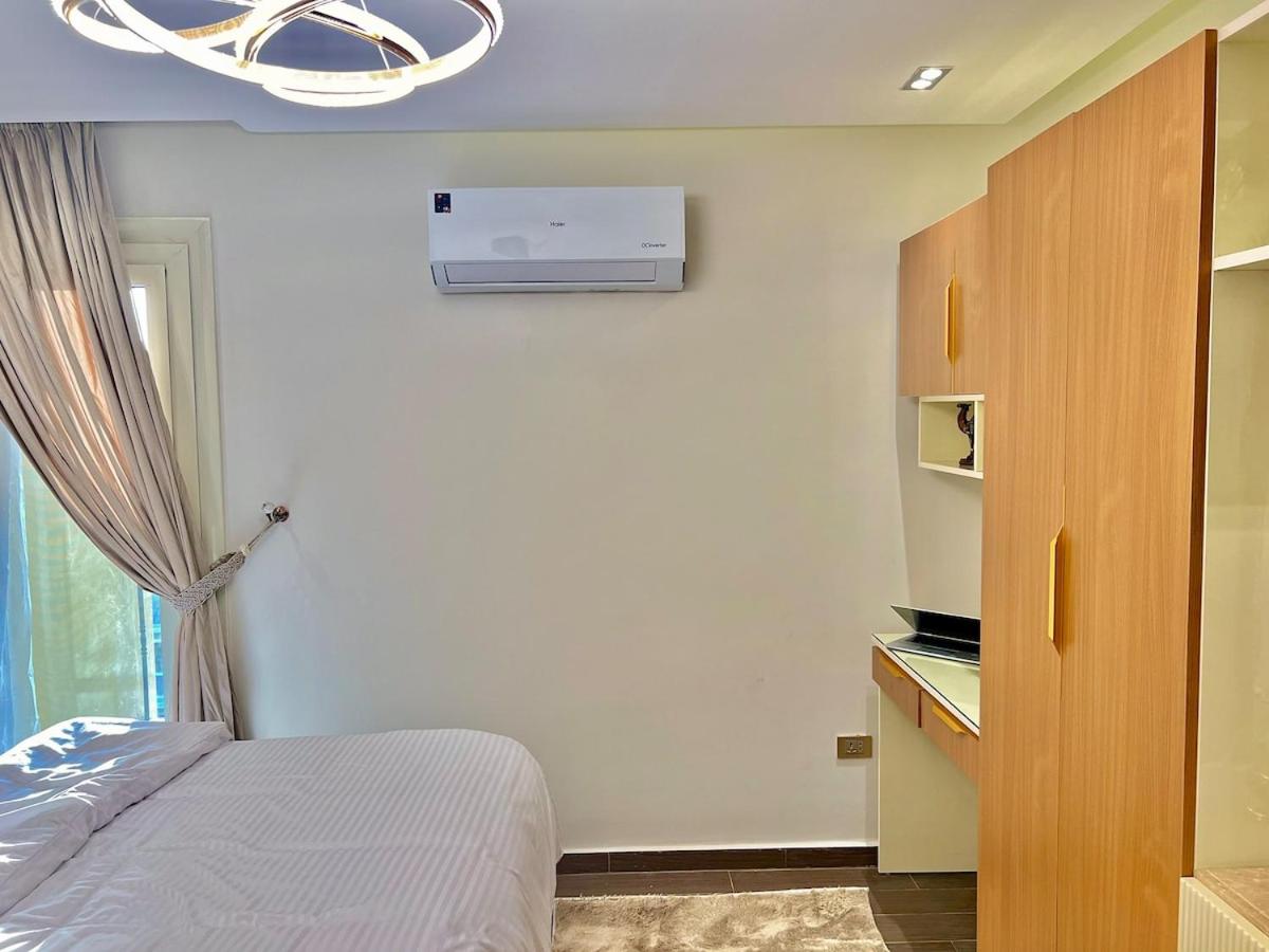 Ultra Luxurious 2BR 3BR in Gated Compound
