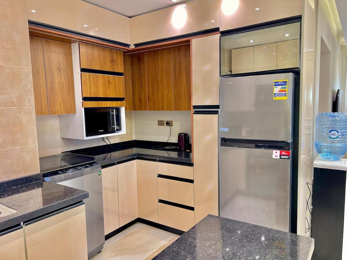 Ultra Luxurious 2BR 3BR in Gated Compound