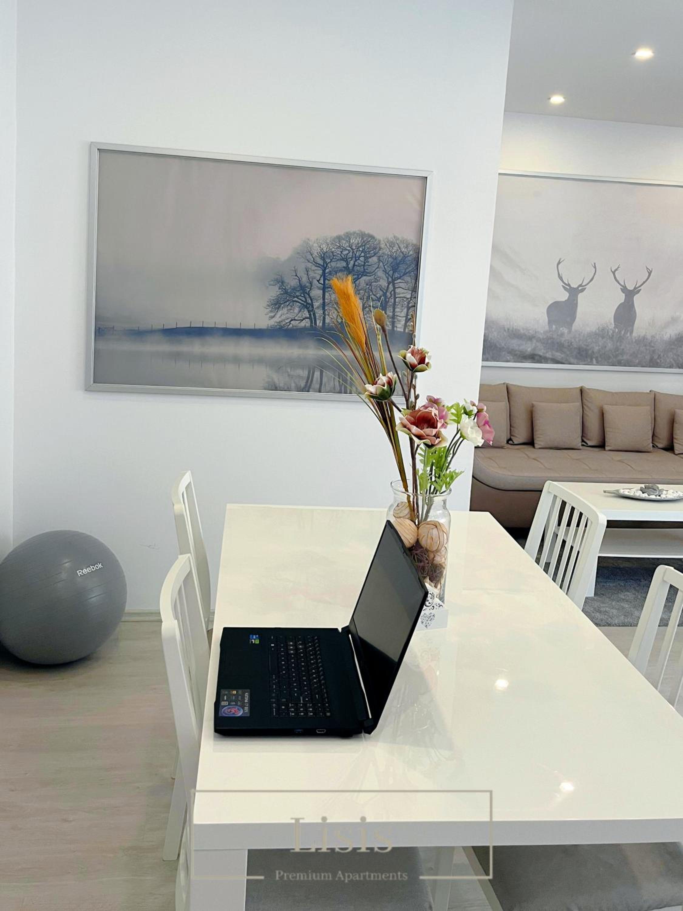 Lisis Premium Apartments