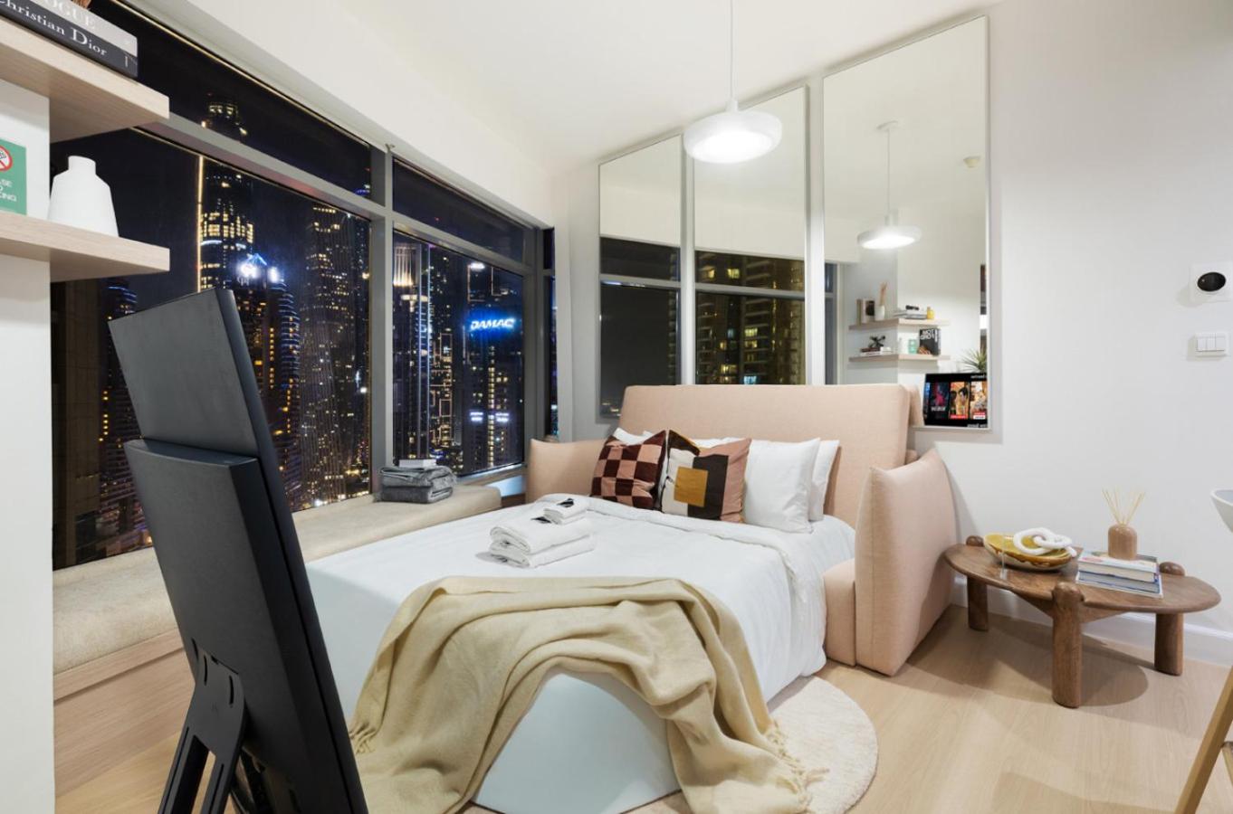 High-Floor 2BR in Dubai Marina with Balcony