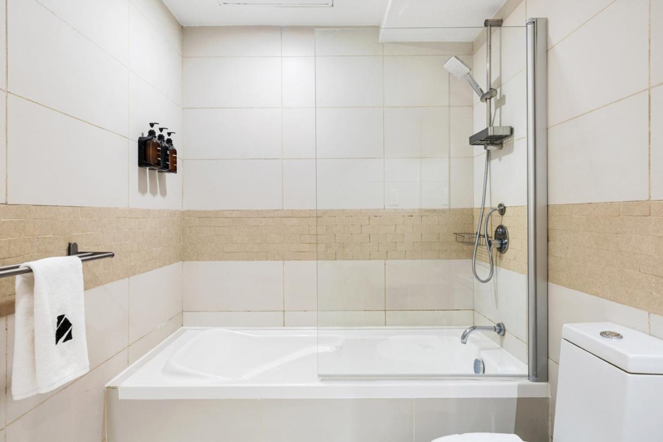 High-Floor 2BR in Dubai Marina with Balcony