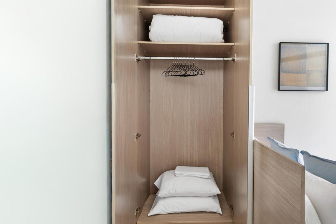 High-Floor 2BR in Dubai Marina with Balcony