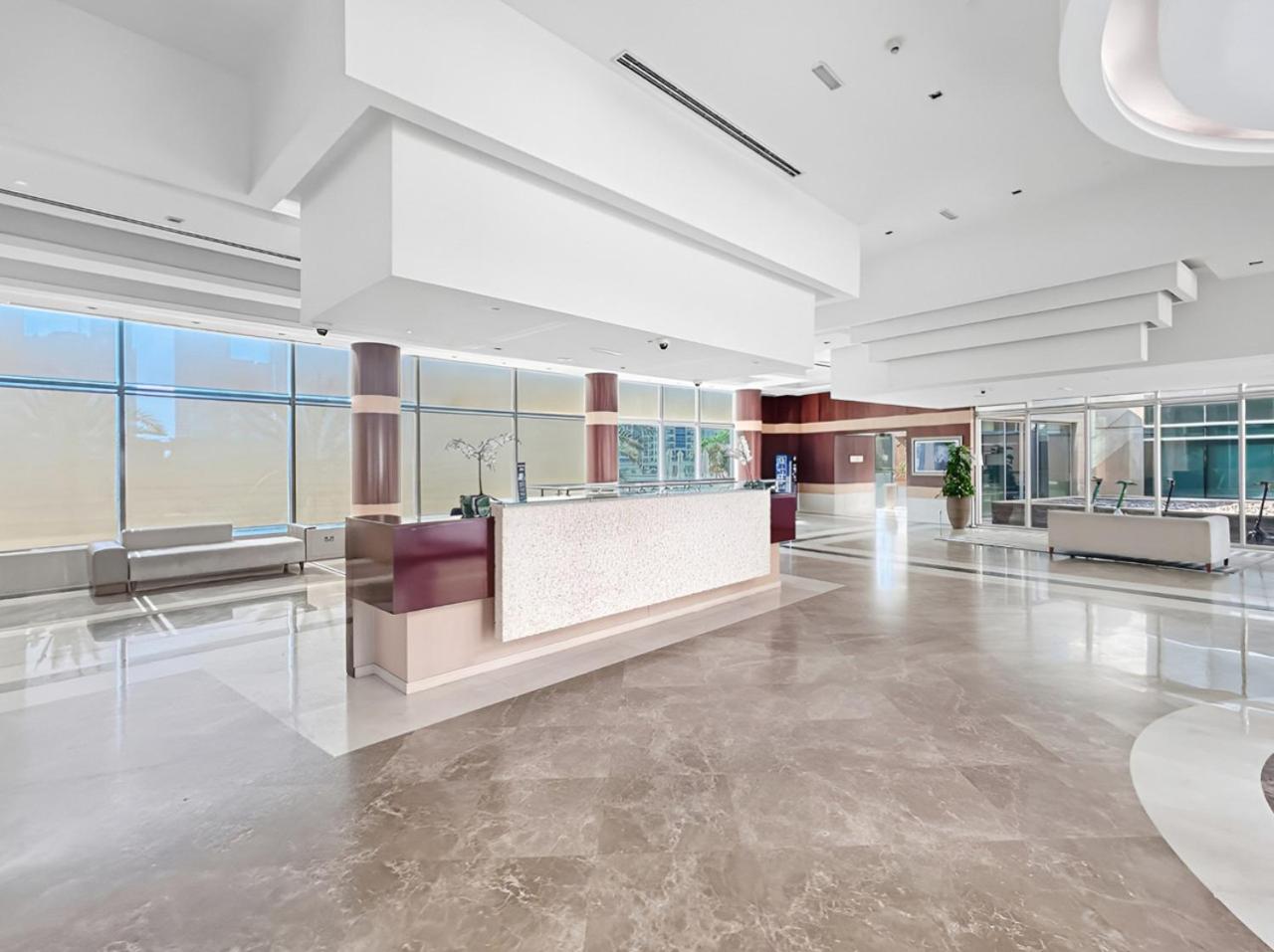 High-Floor 2BR in Dubai Marina with Balcony