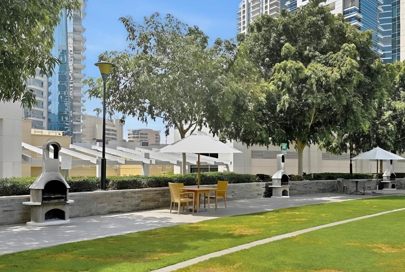 High-Floor 2BR in Dubai Marina with Balcony
